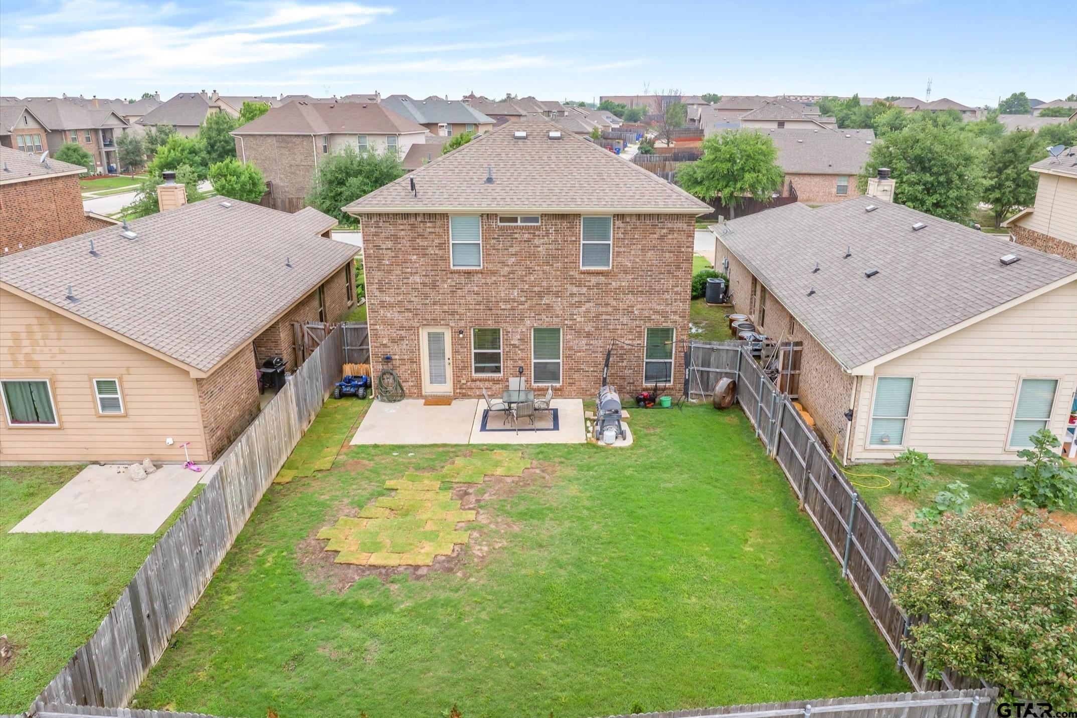 1724 River Oak Lane