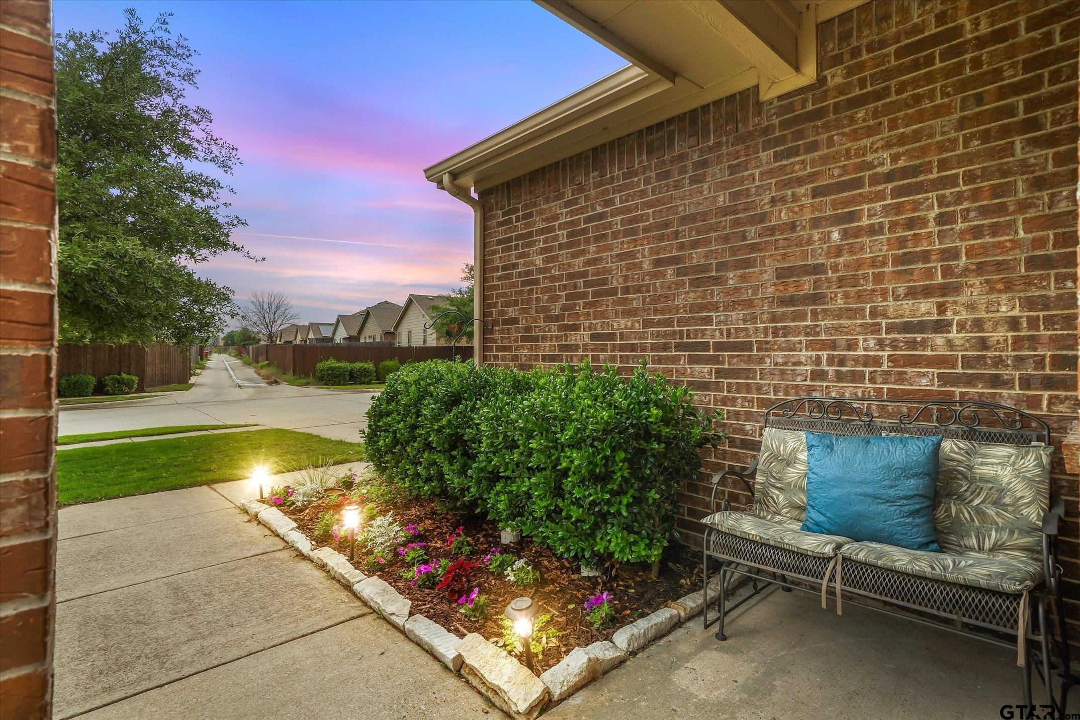 1724 River Oak Lane