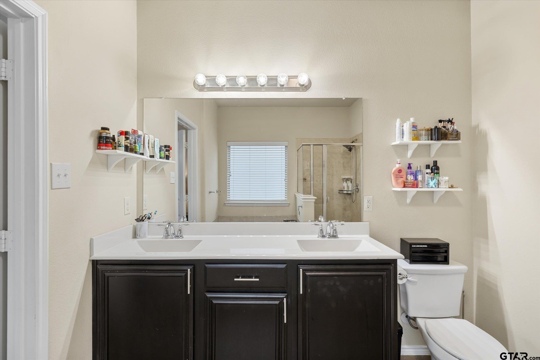 1724 River Oak Lane