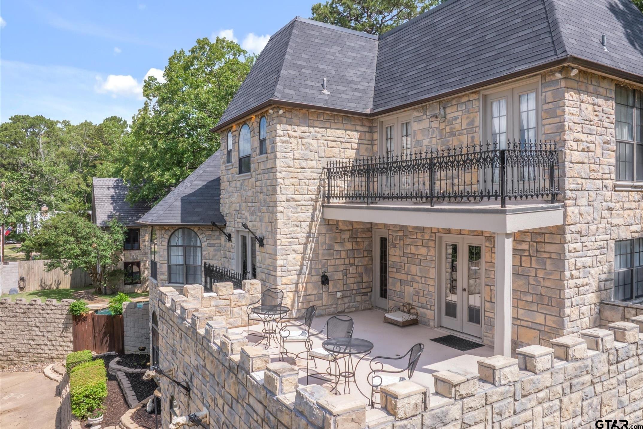 1056 County Road 3810