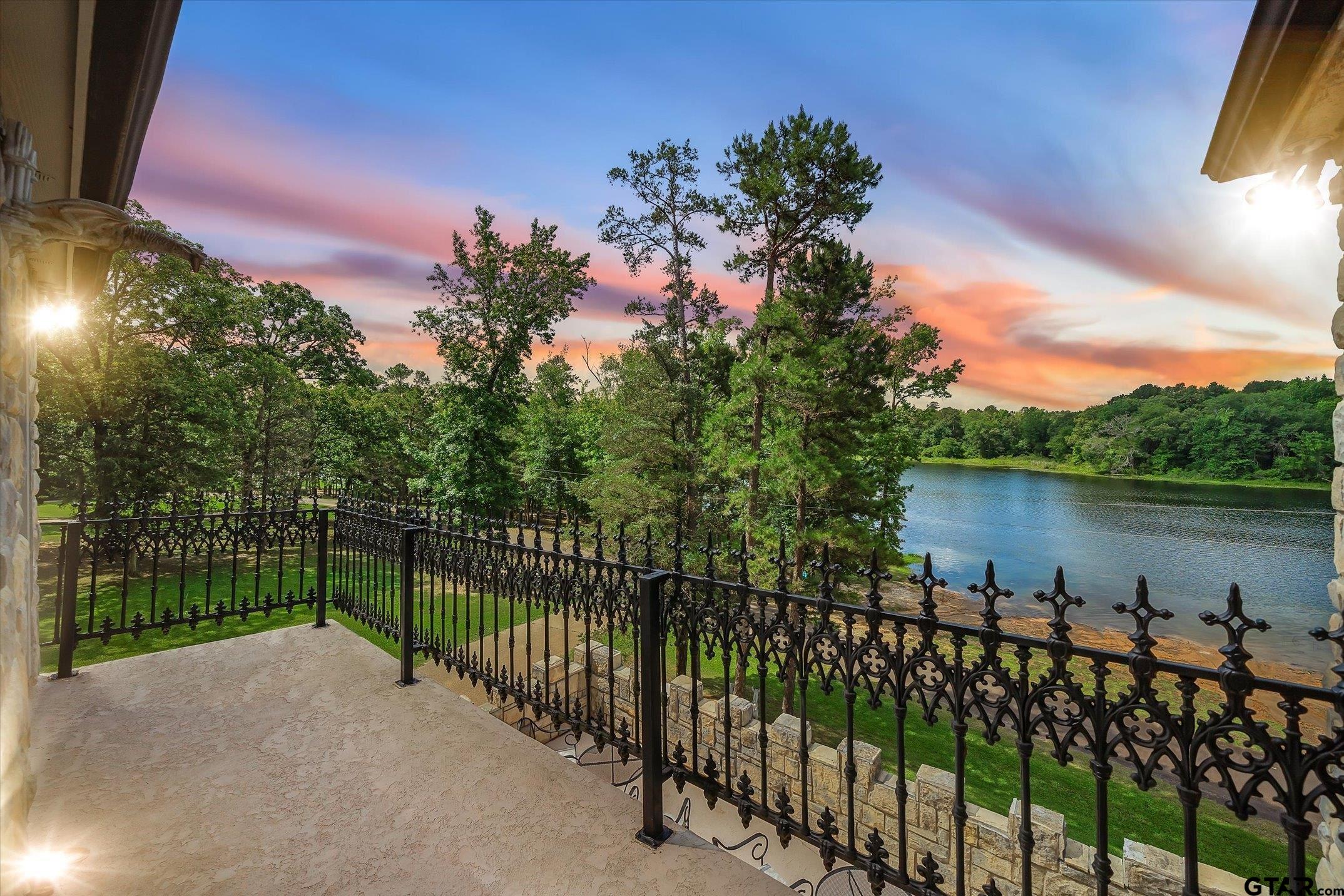 1056 County Road 3810