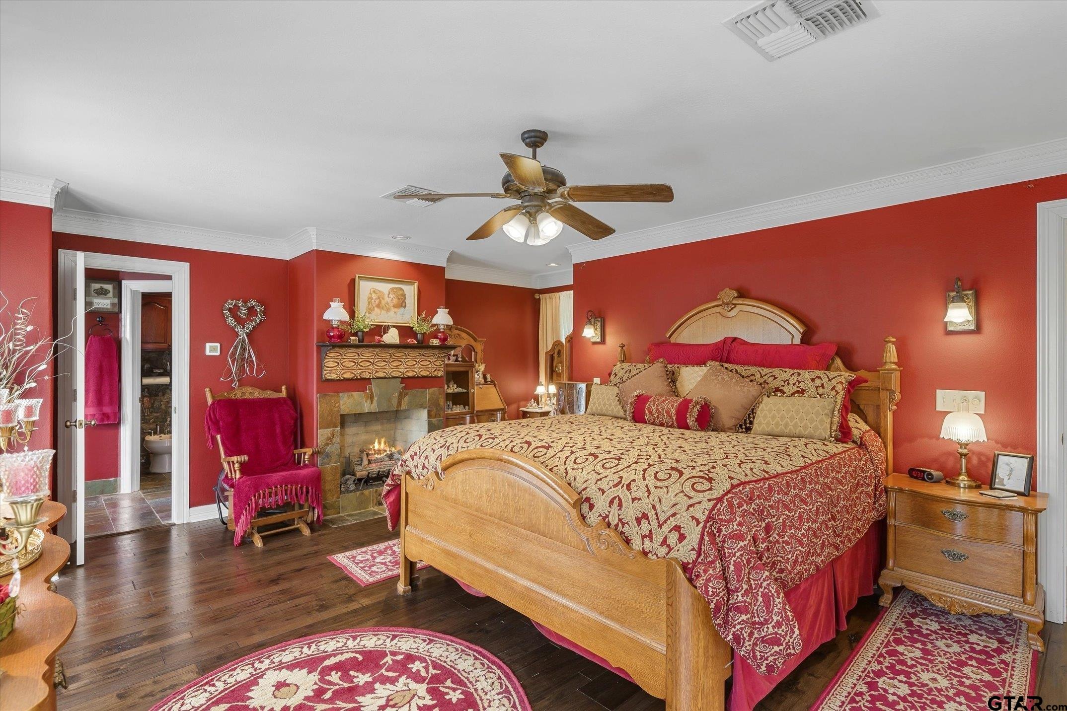 1056 County Road 3810
