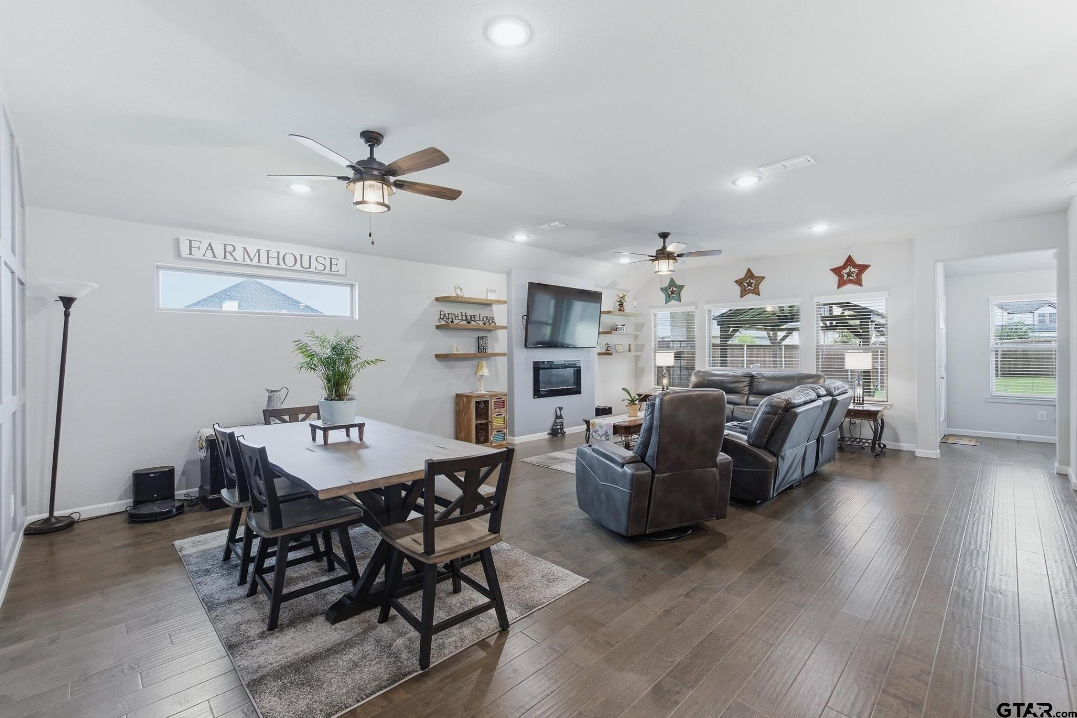 305 Ember Circle