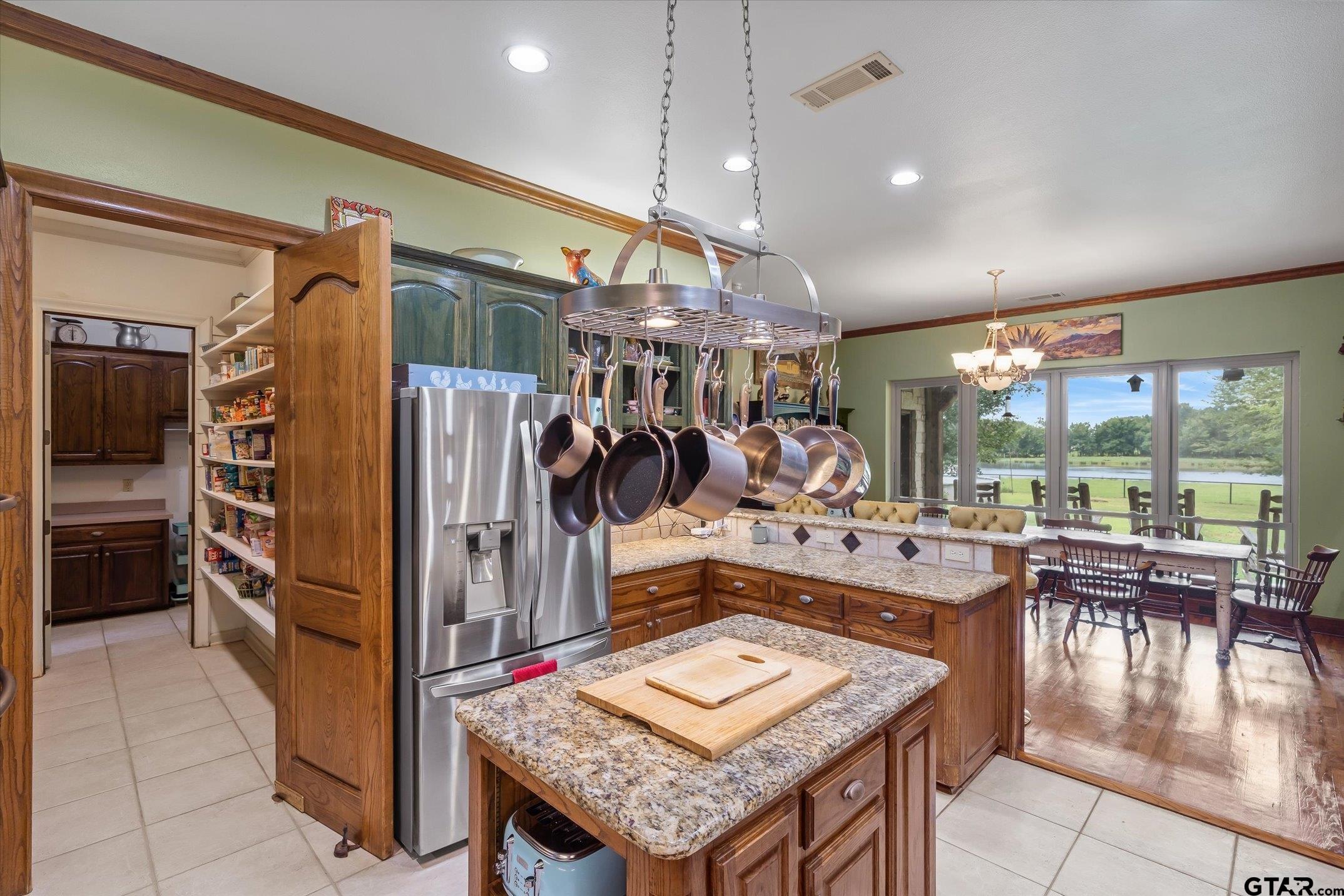 543 County Road 1170