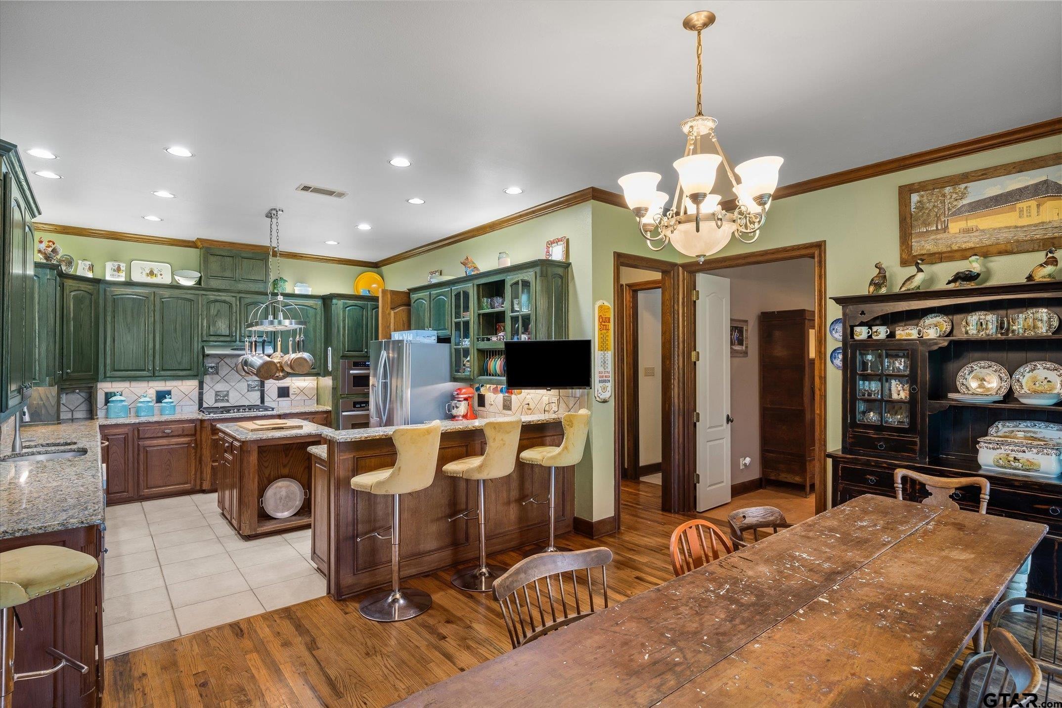 543 County Road 1170