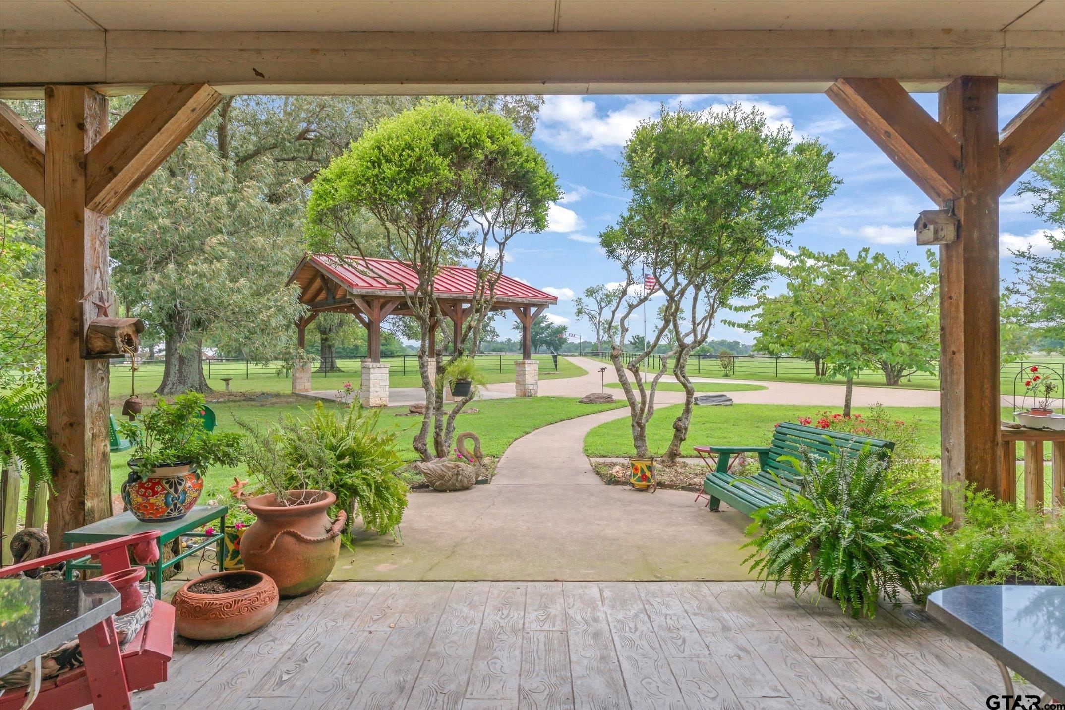 543 County Road 1170