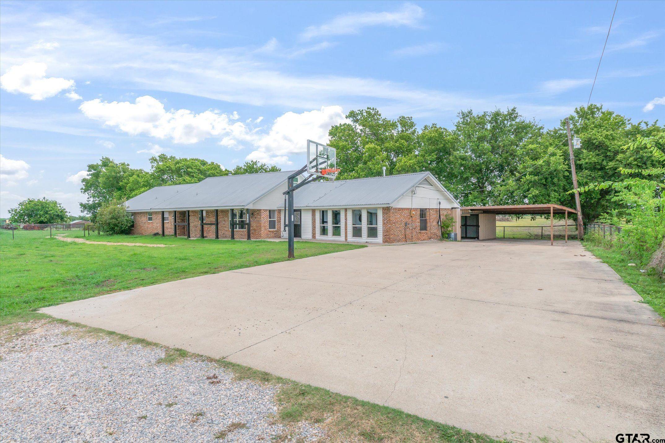 6128 N FM 148