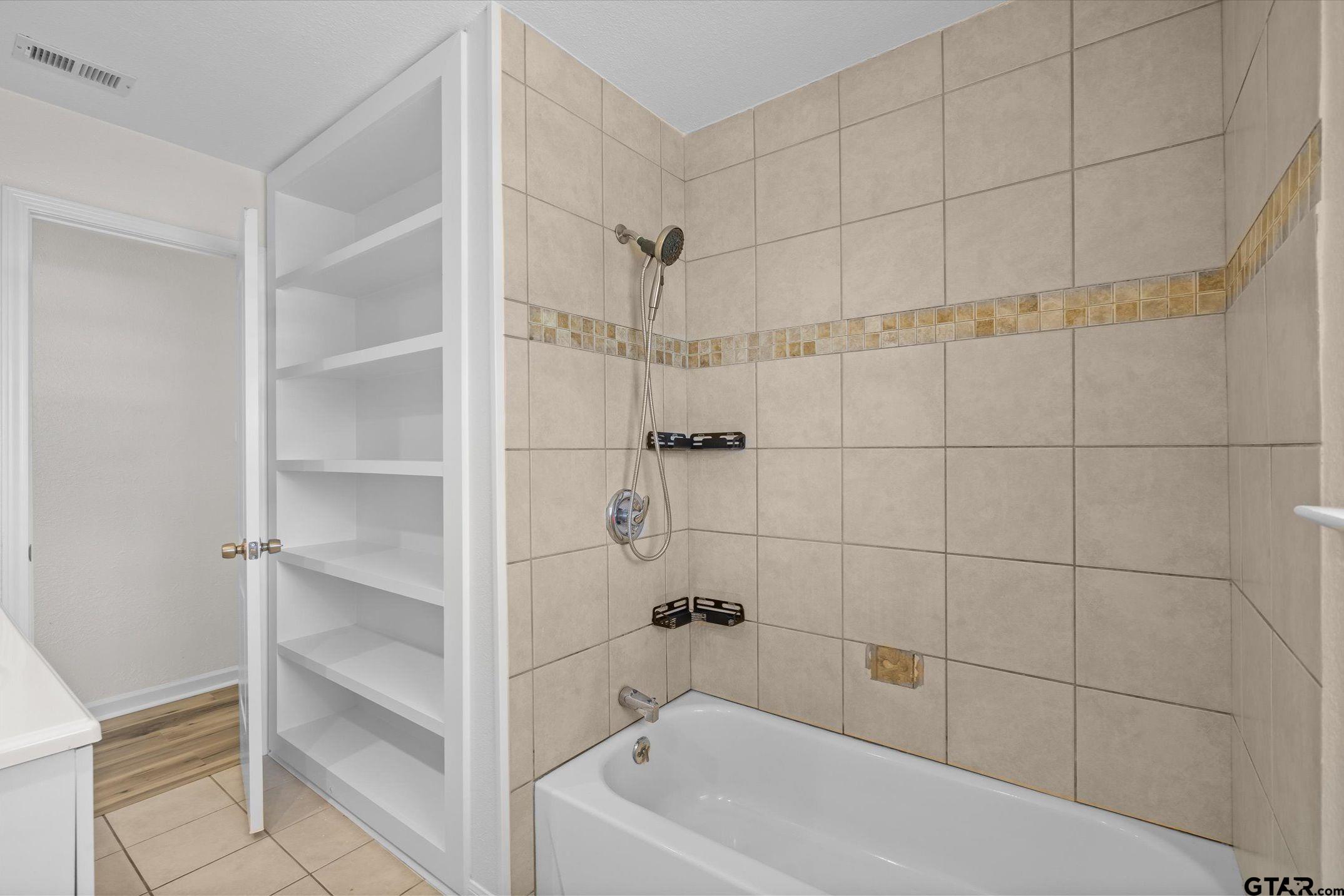 6128 N FM 148