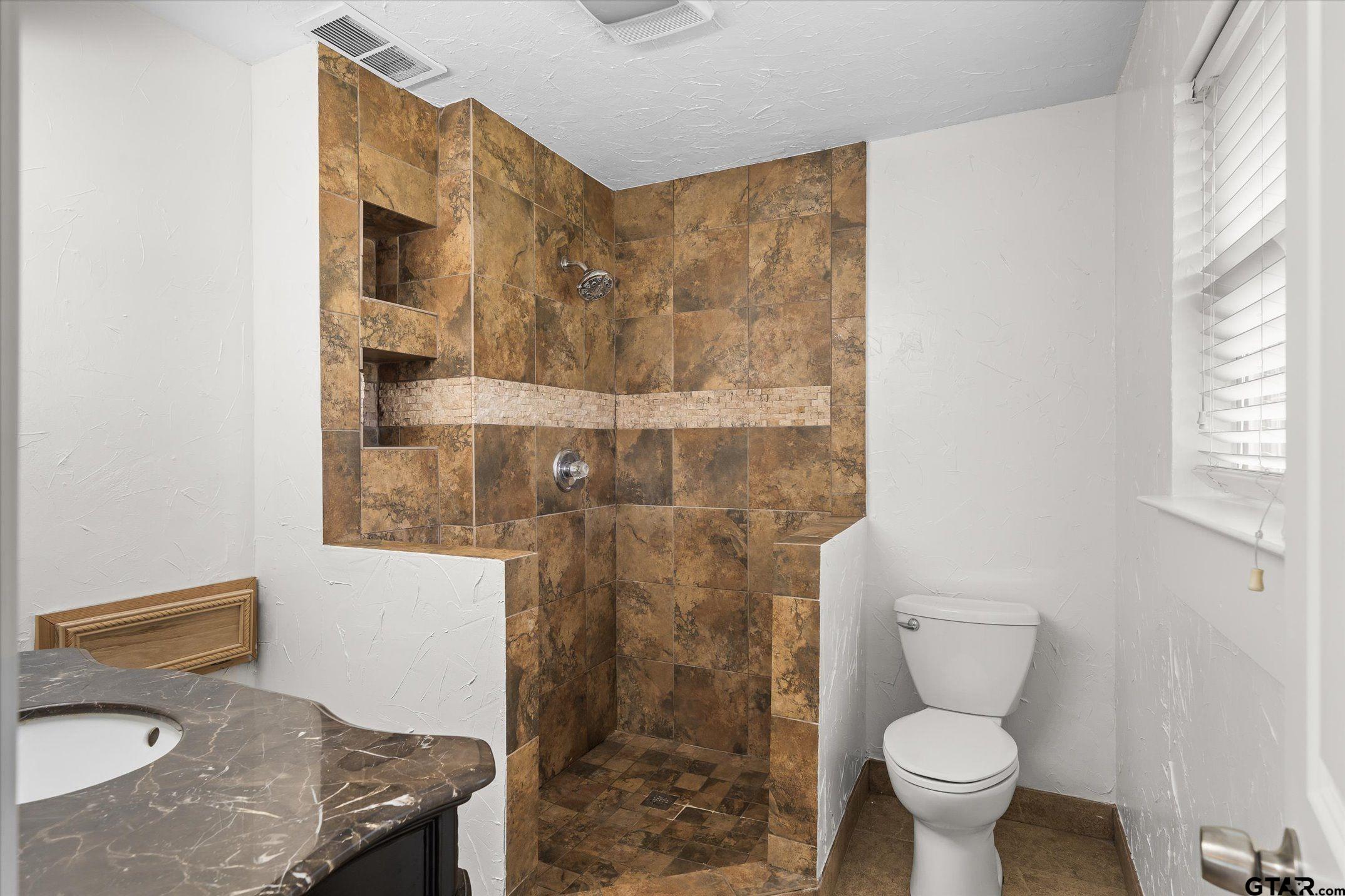 6128 N FM 148