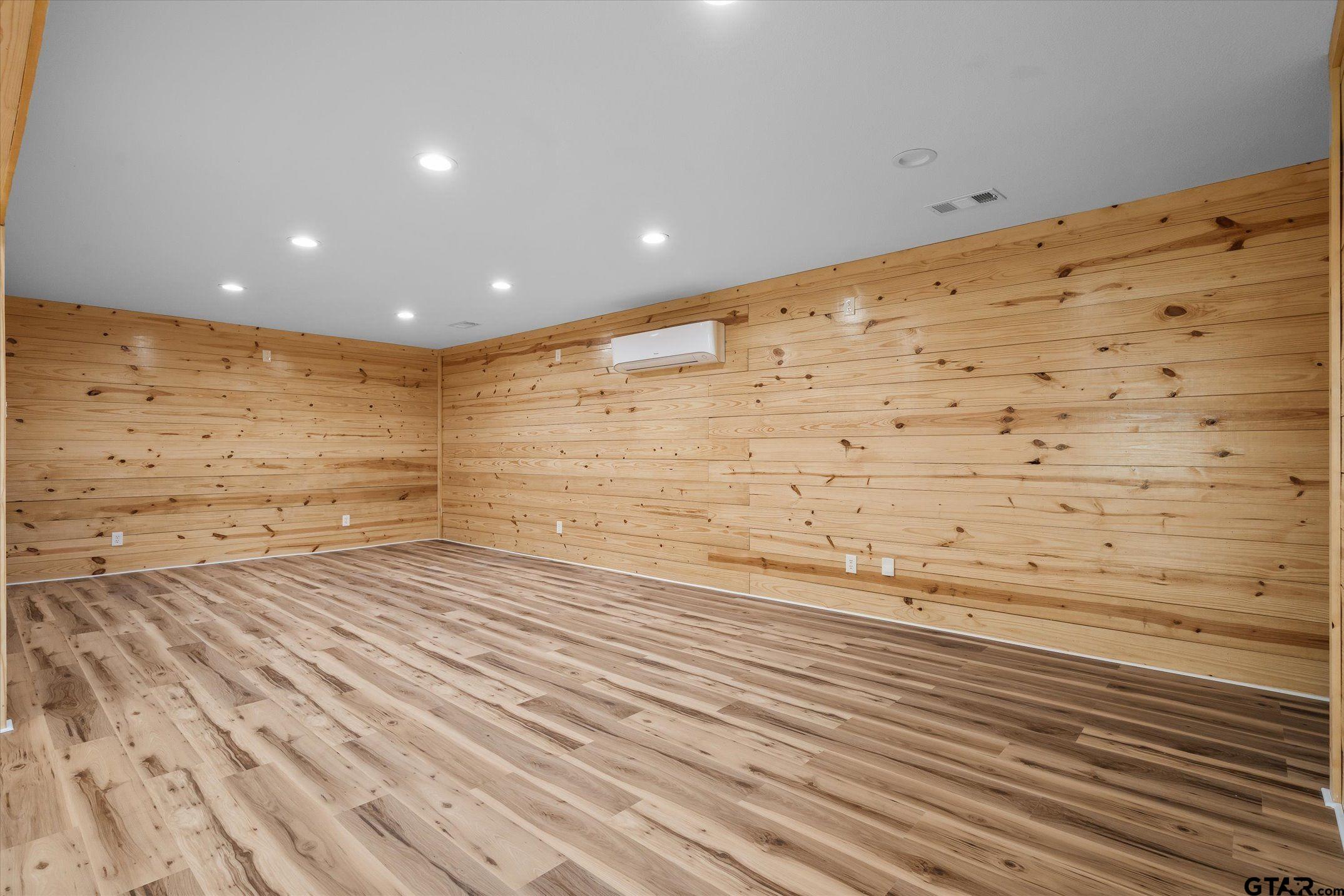 6128 N FM 148