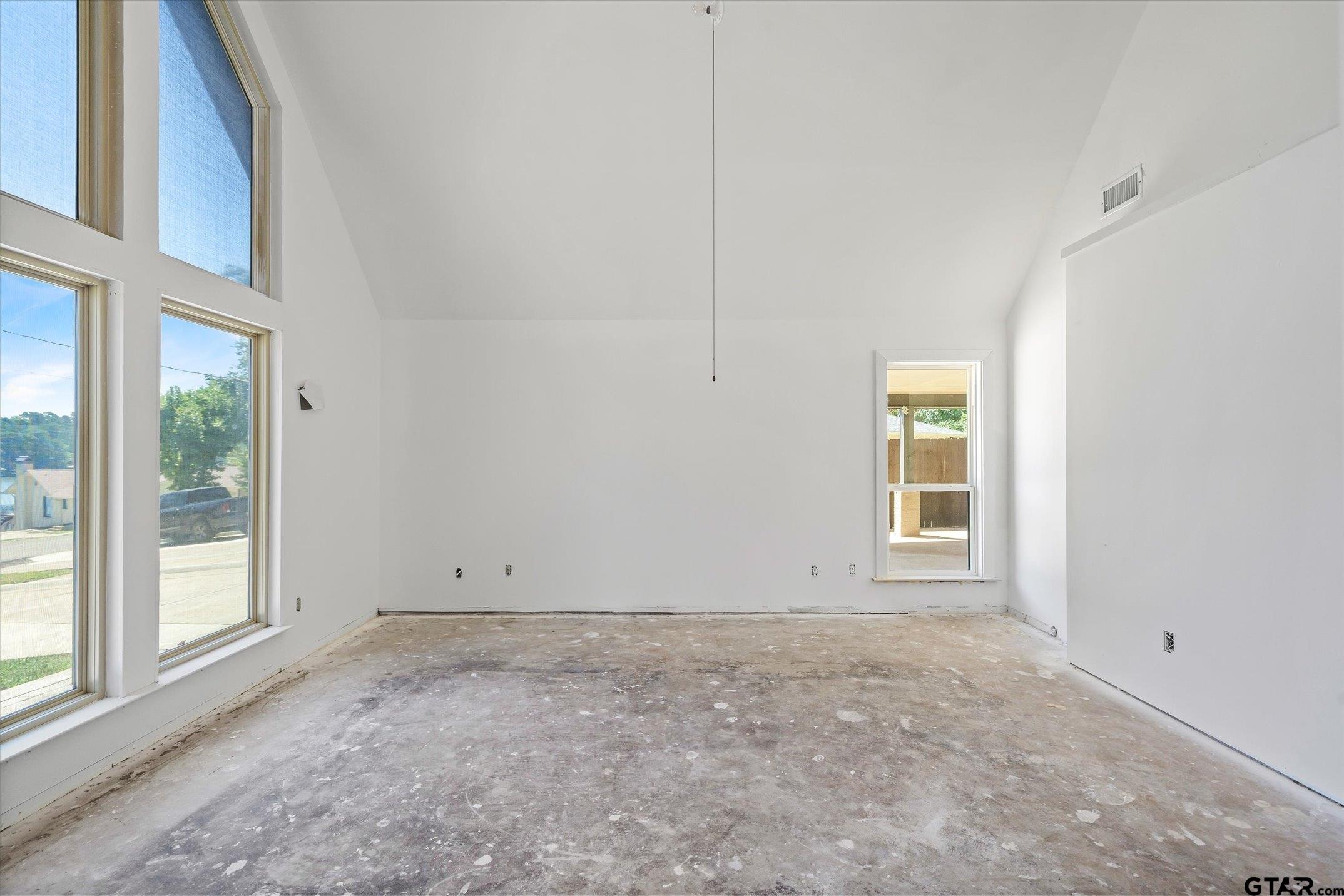 1428 Lakeshore Drive