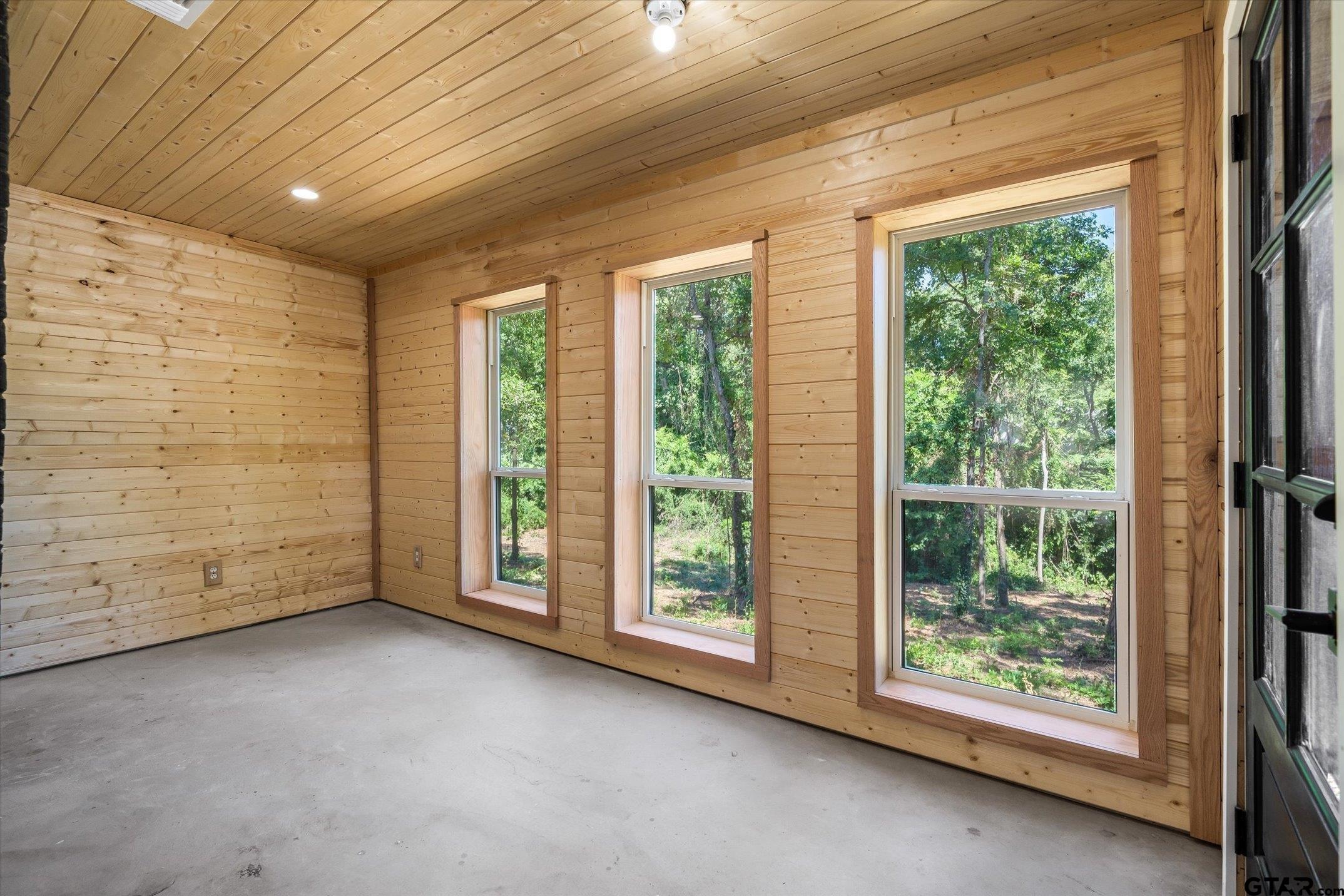 1428 Lakeshore Drive