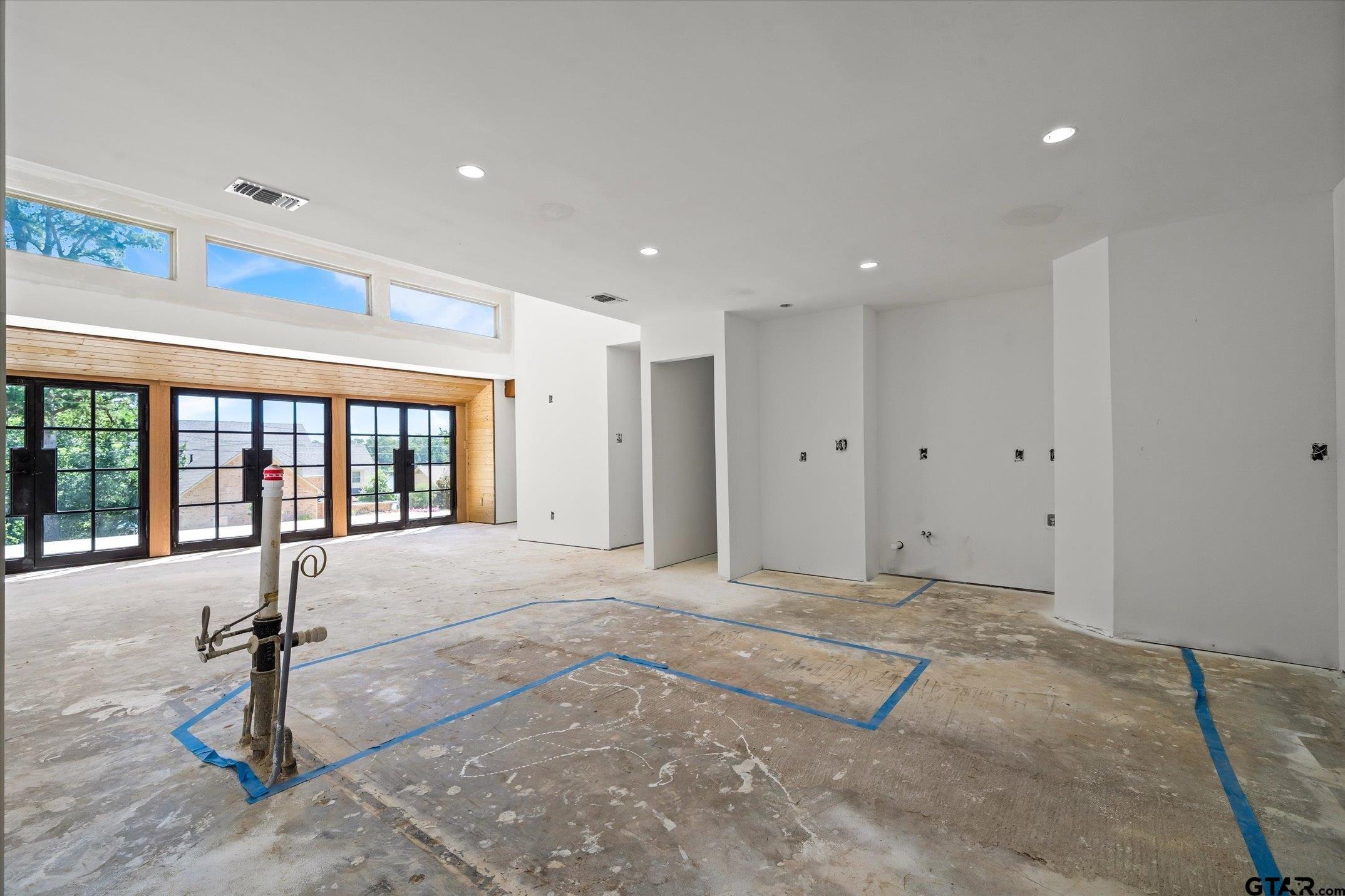 1428 Lakeshore Drive
