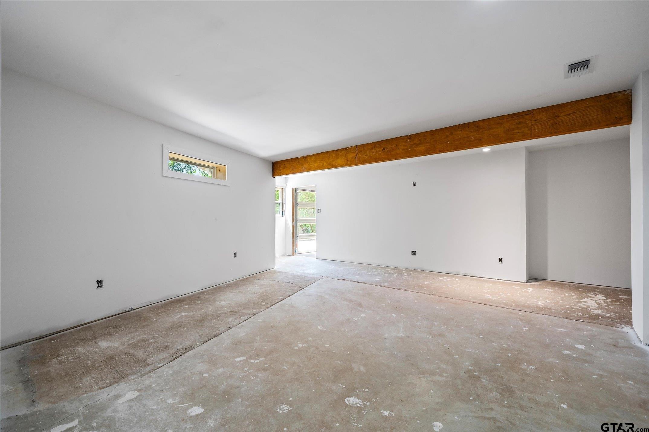 1428 Lakeshore Drive