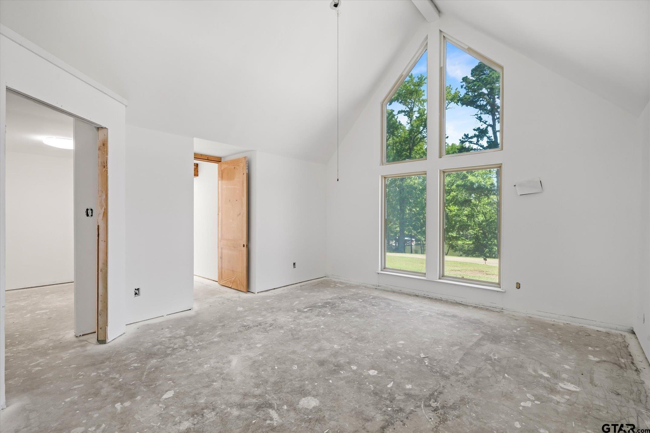 1428 Lakeshore Drive