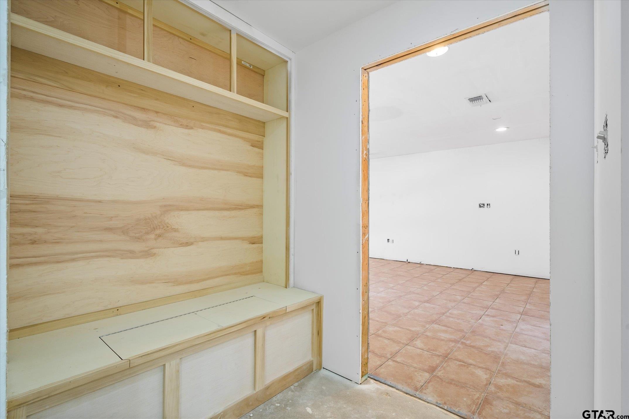 1428 Lakeshore Drive