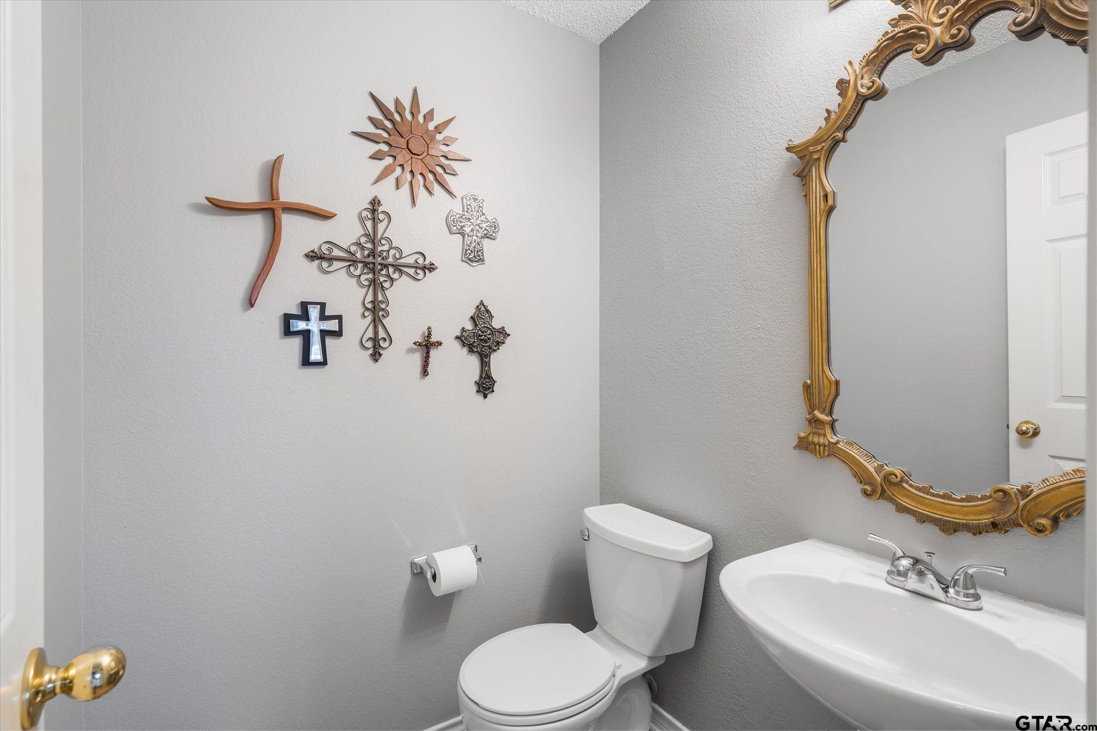 2113 Blackfoot Trail