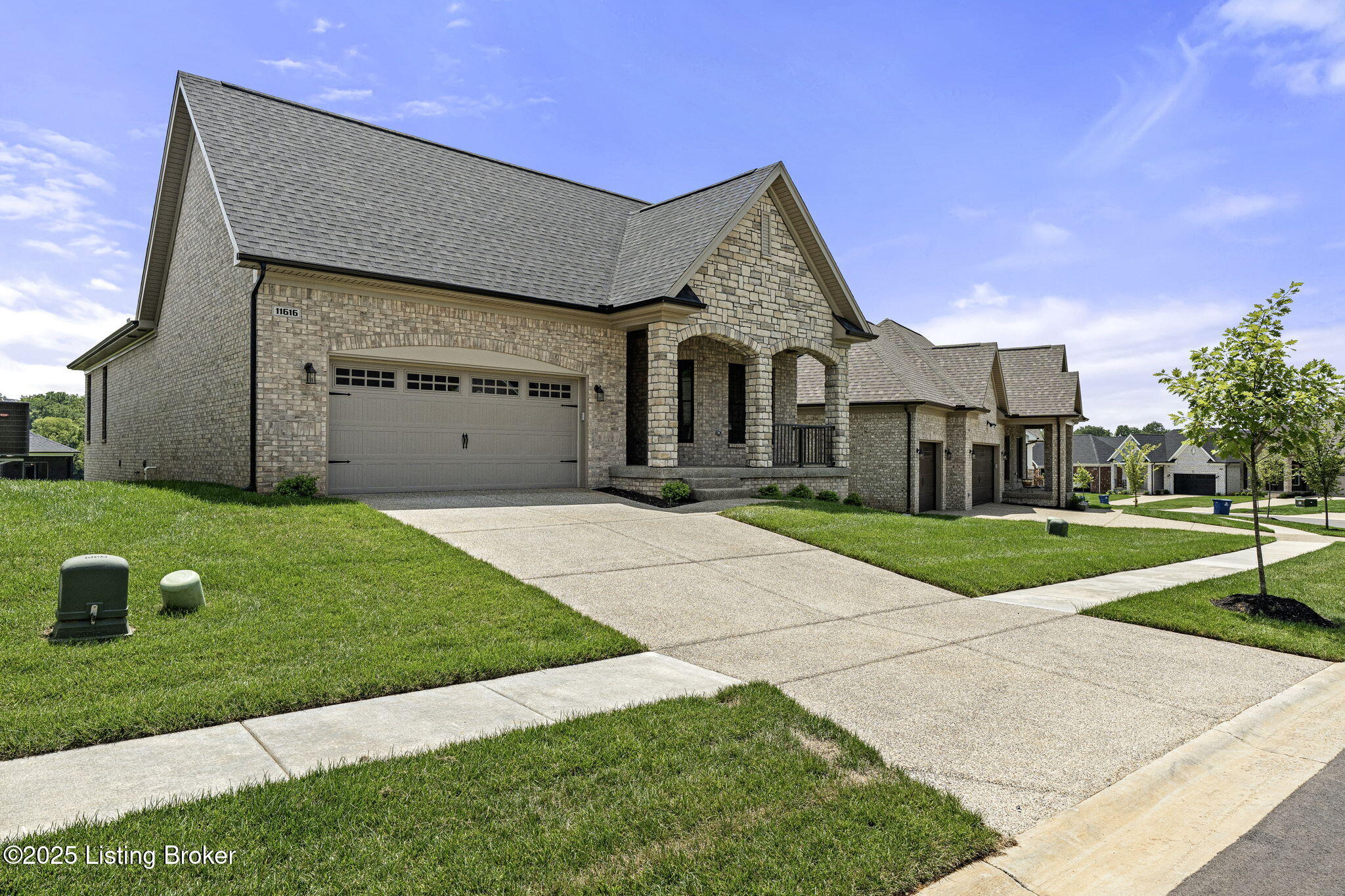 11616 Victoria Falls Ln