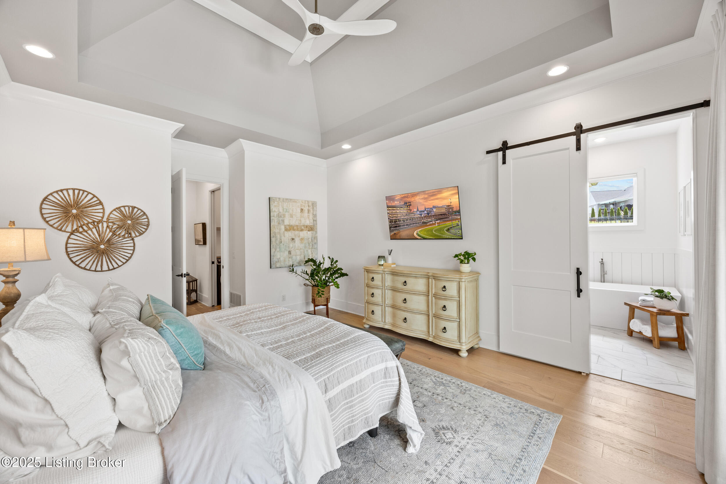 6102 Pierce Ct