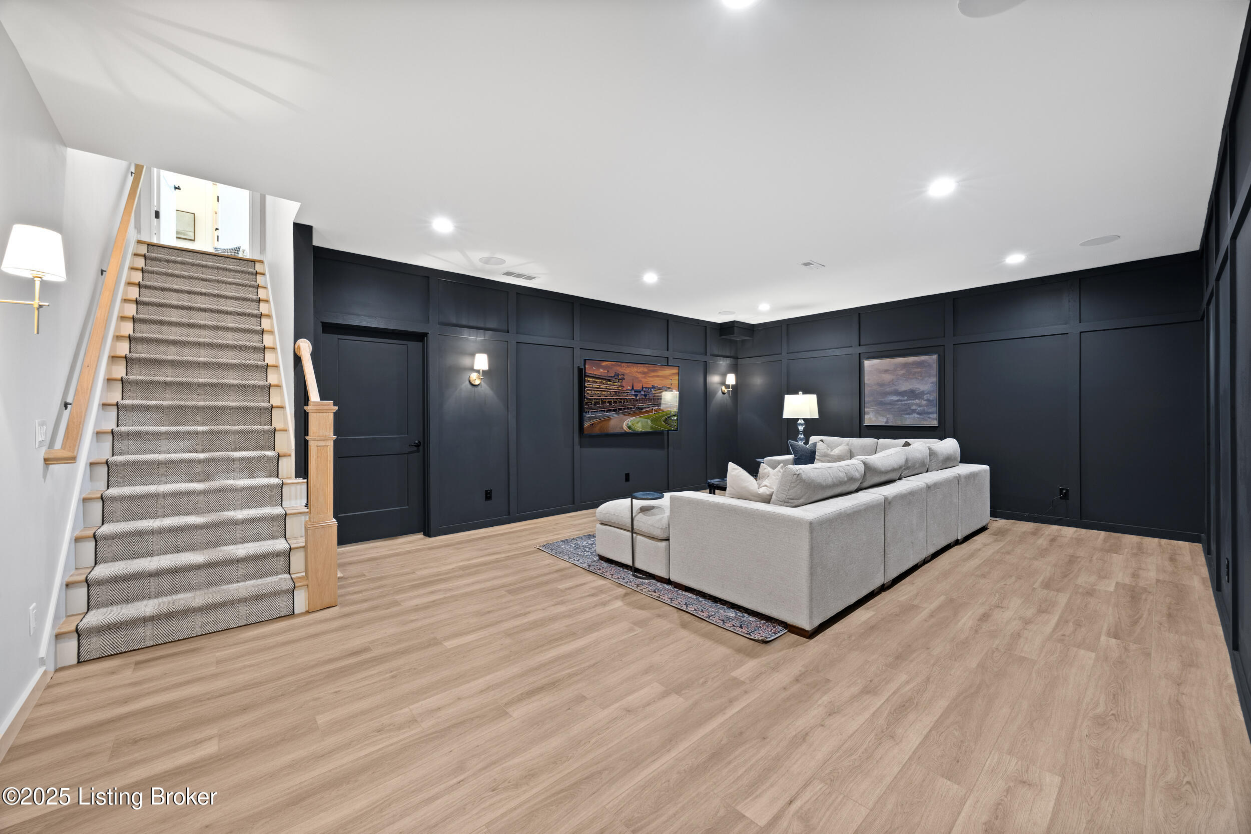 6102 Pierce Ct