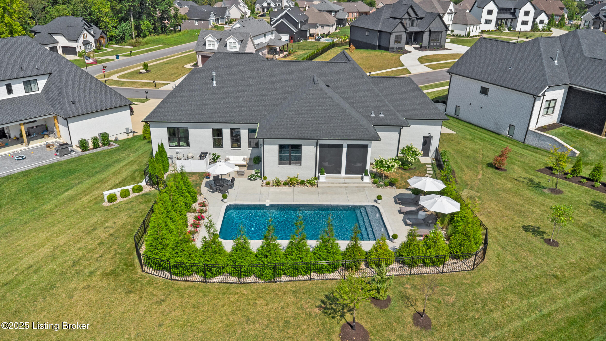 6102 Pierce Ct