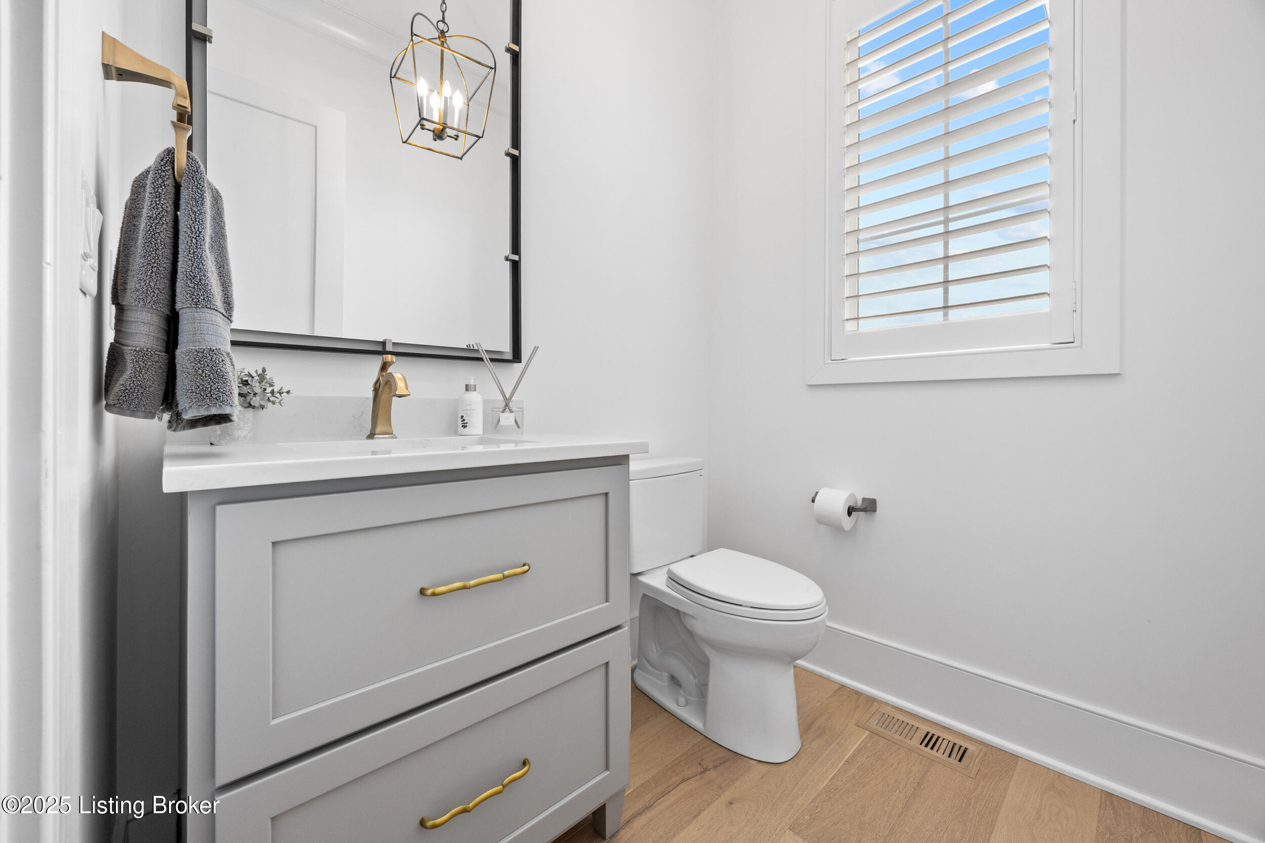 6102 Pierce Ct