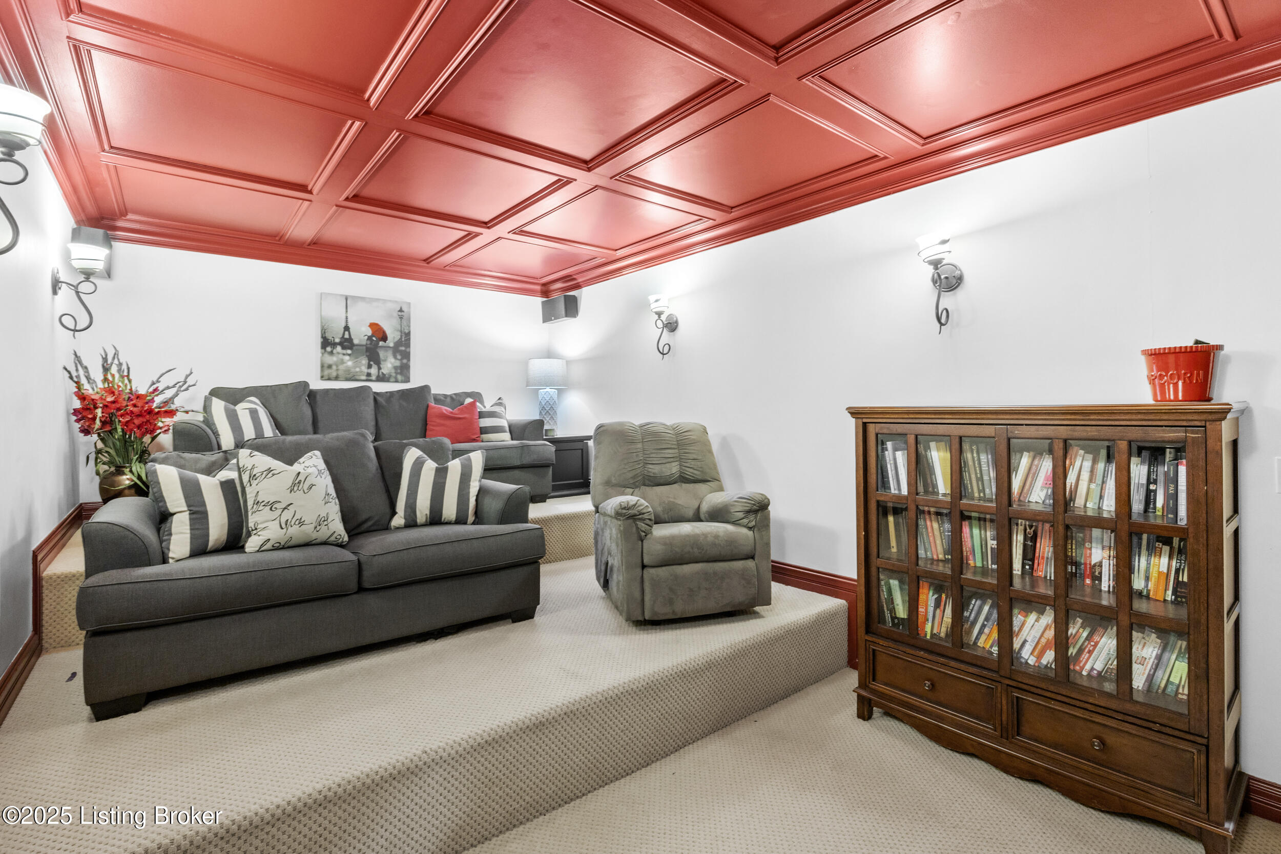 2341 Ash Ave