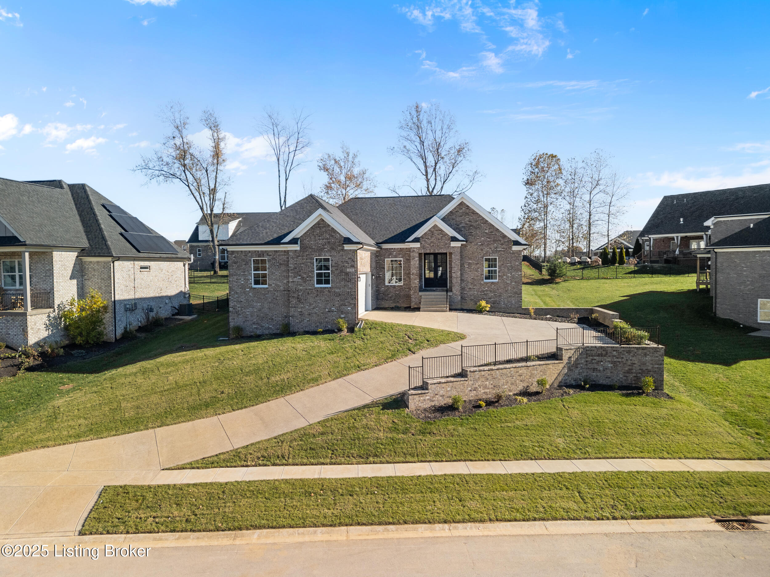 1630 Harmony Pointe Cir