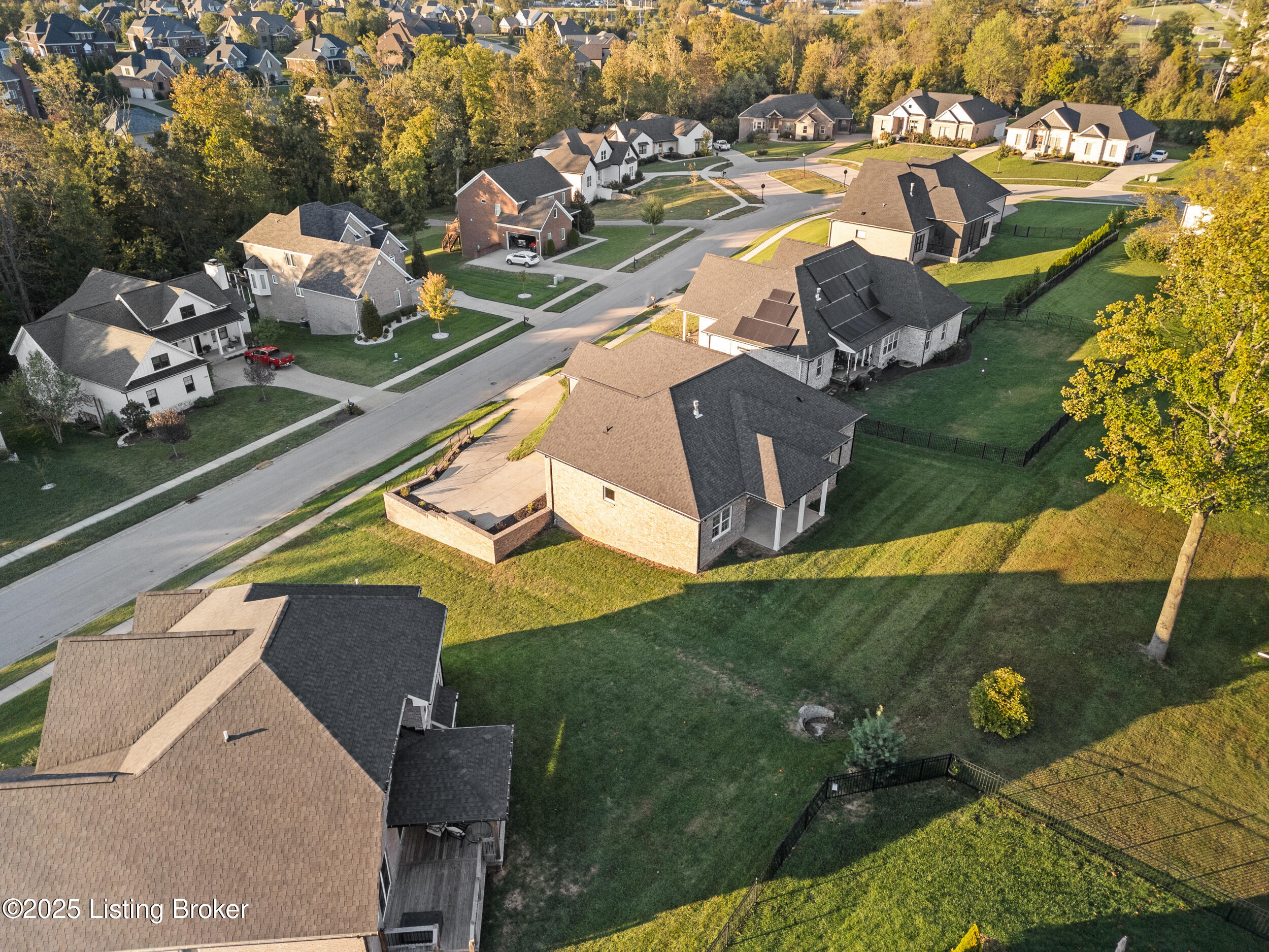 1630 Harmony Pointe Cir