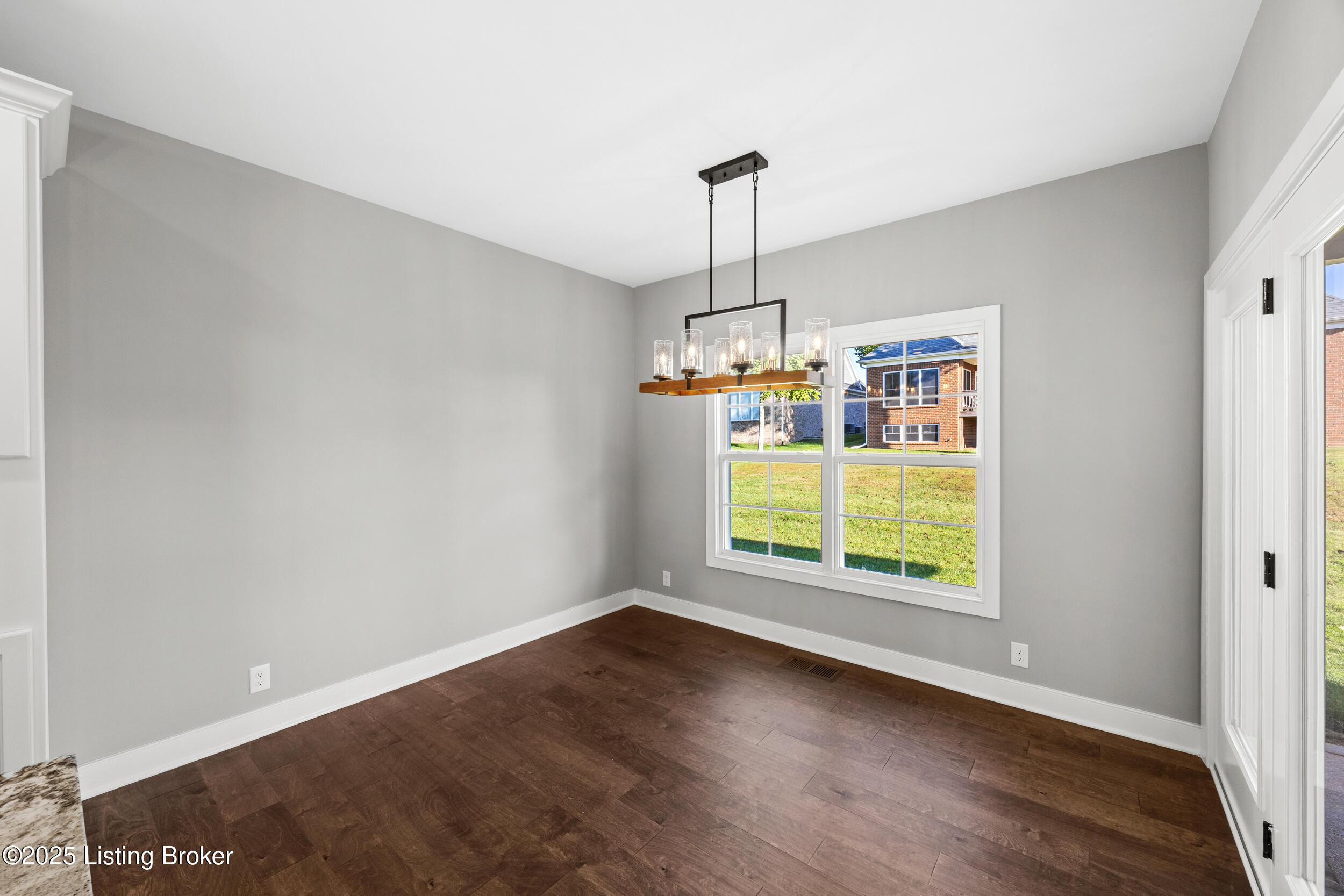 1630 Harmony Pointe Cir