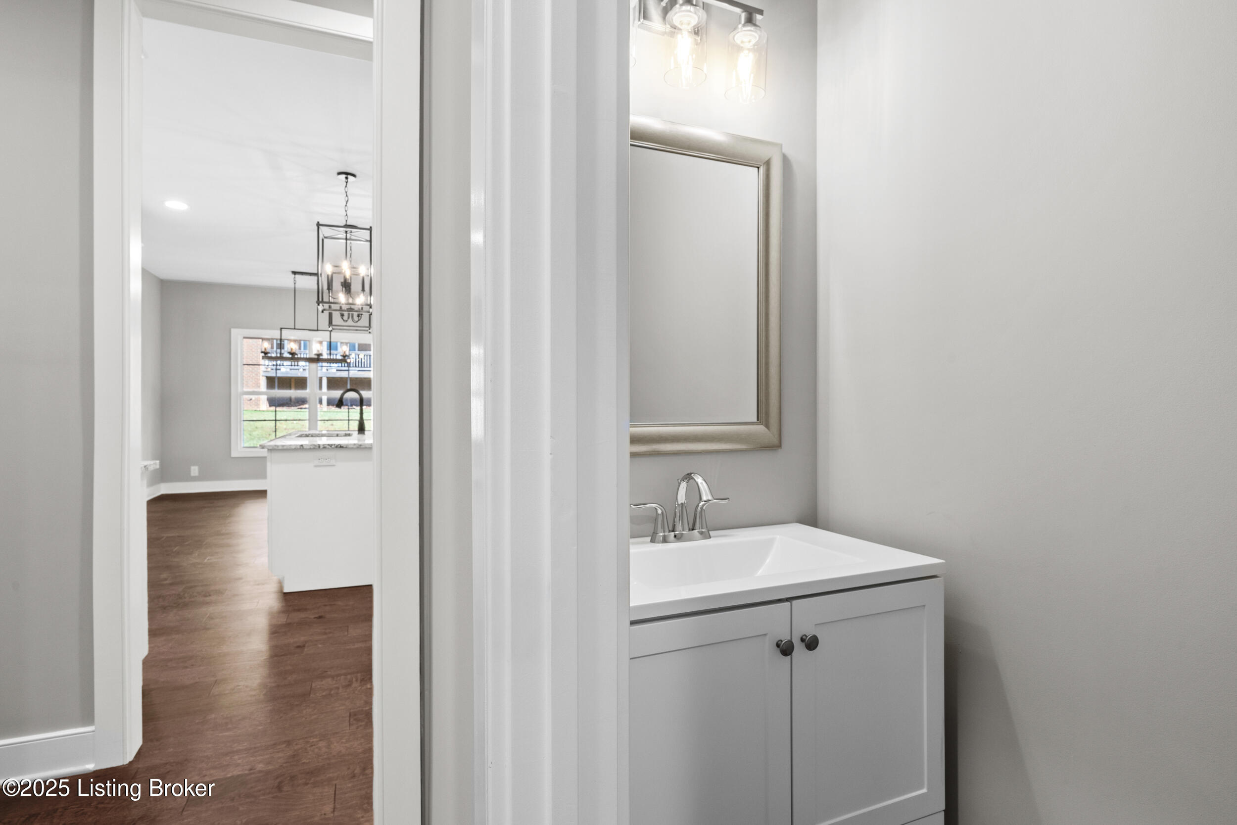 1630 Harmony Pointe Cir