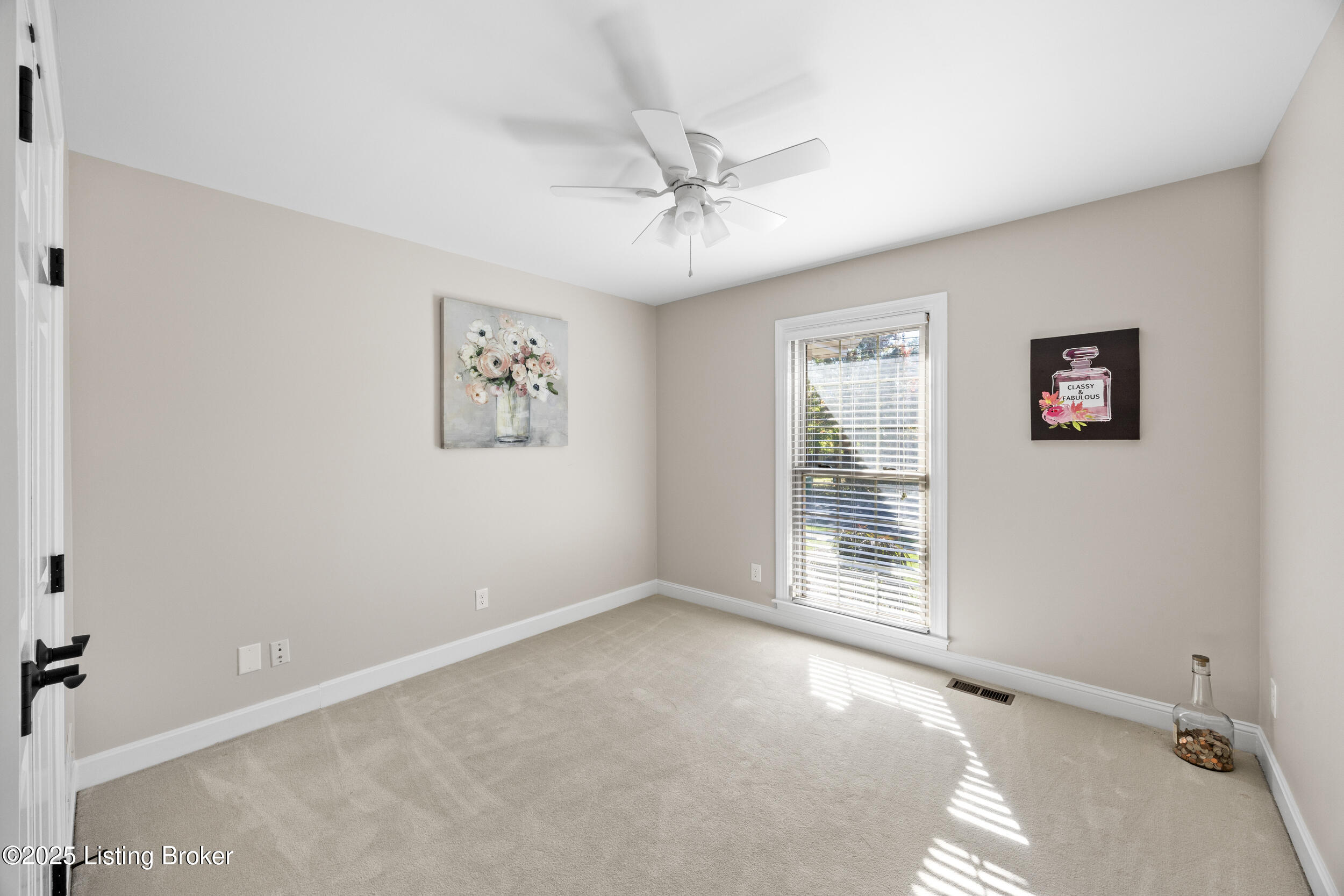 1027 Garden Creek Cir, Louisville