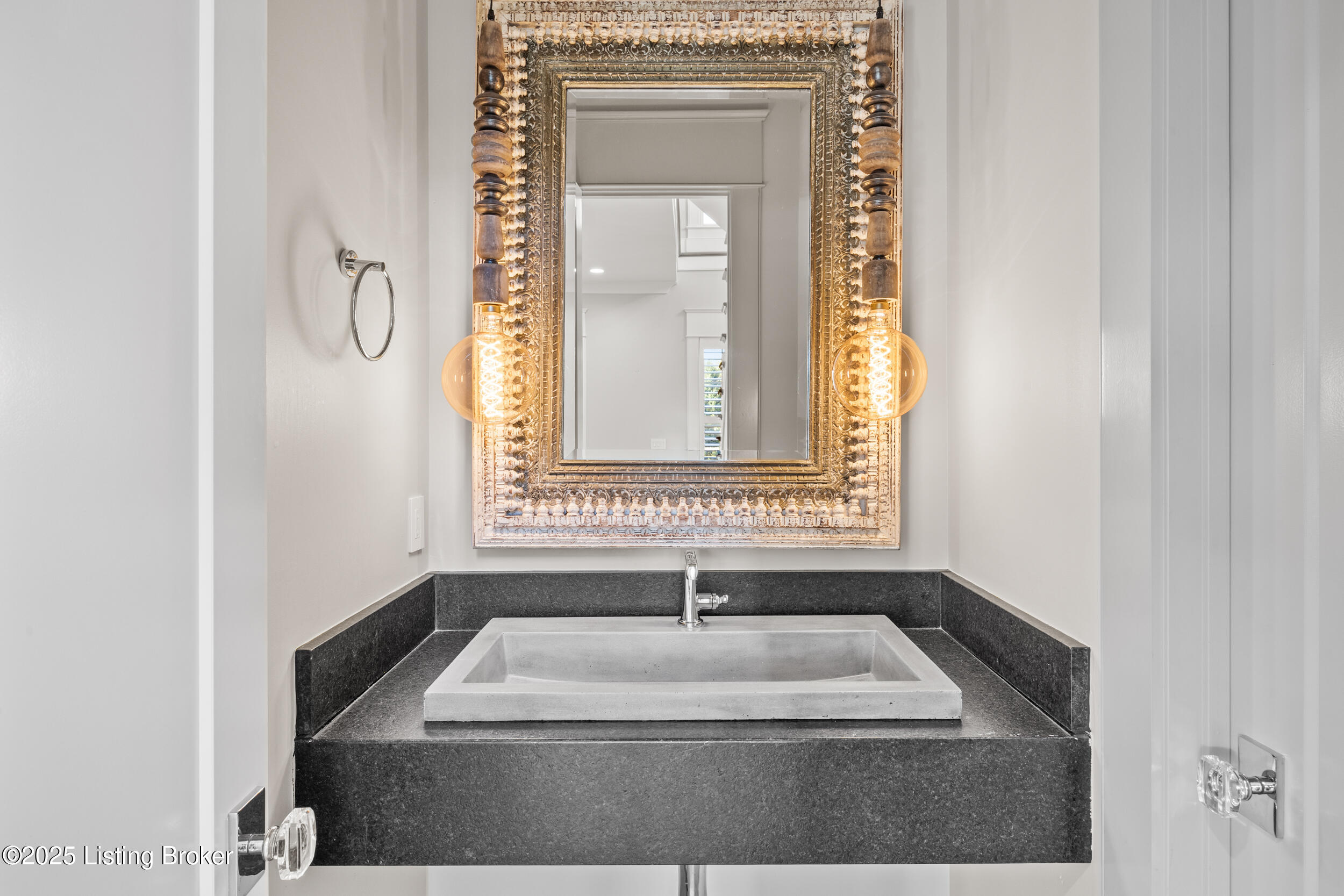 11018 Monkshood Dr, Prospect