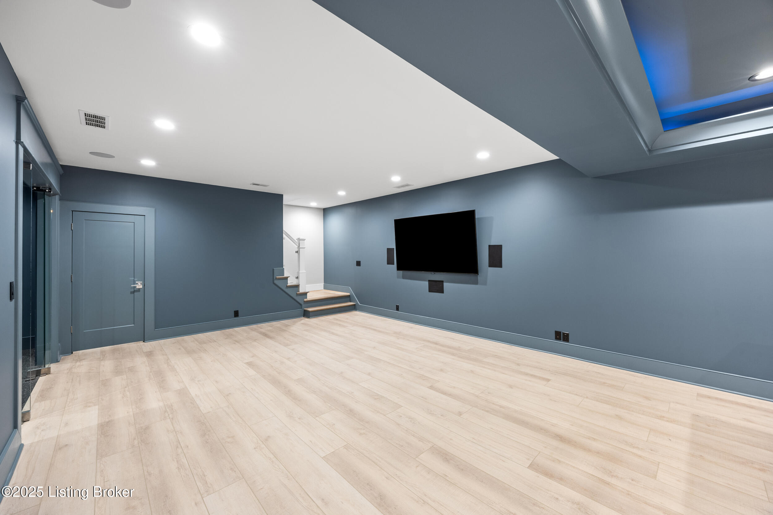 11018 Monkshood Dr, Prospect