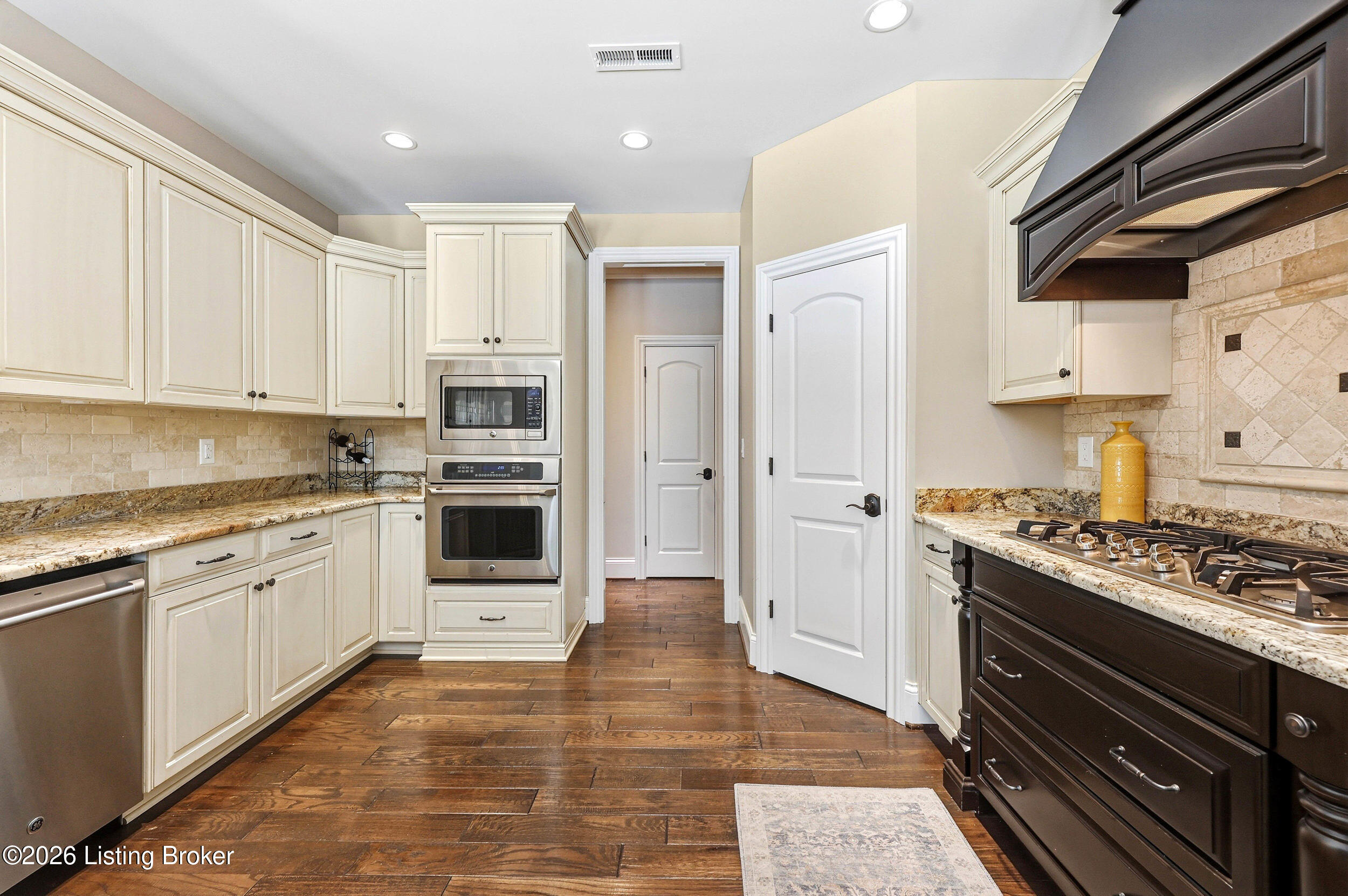 11010 Pebble Creek Dr