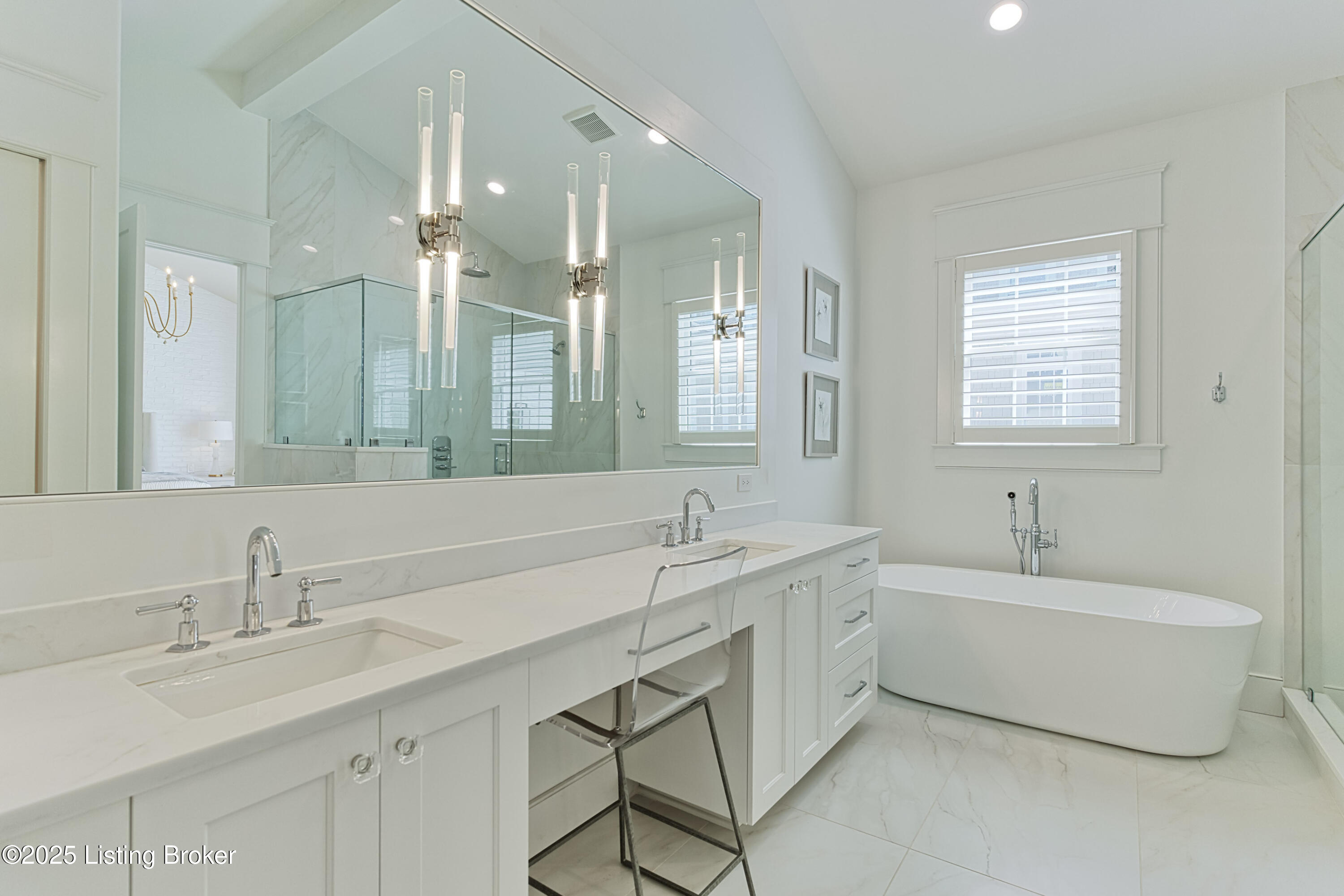 11608 River Beauty Loop