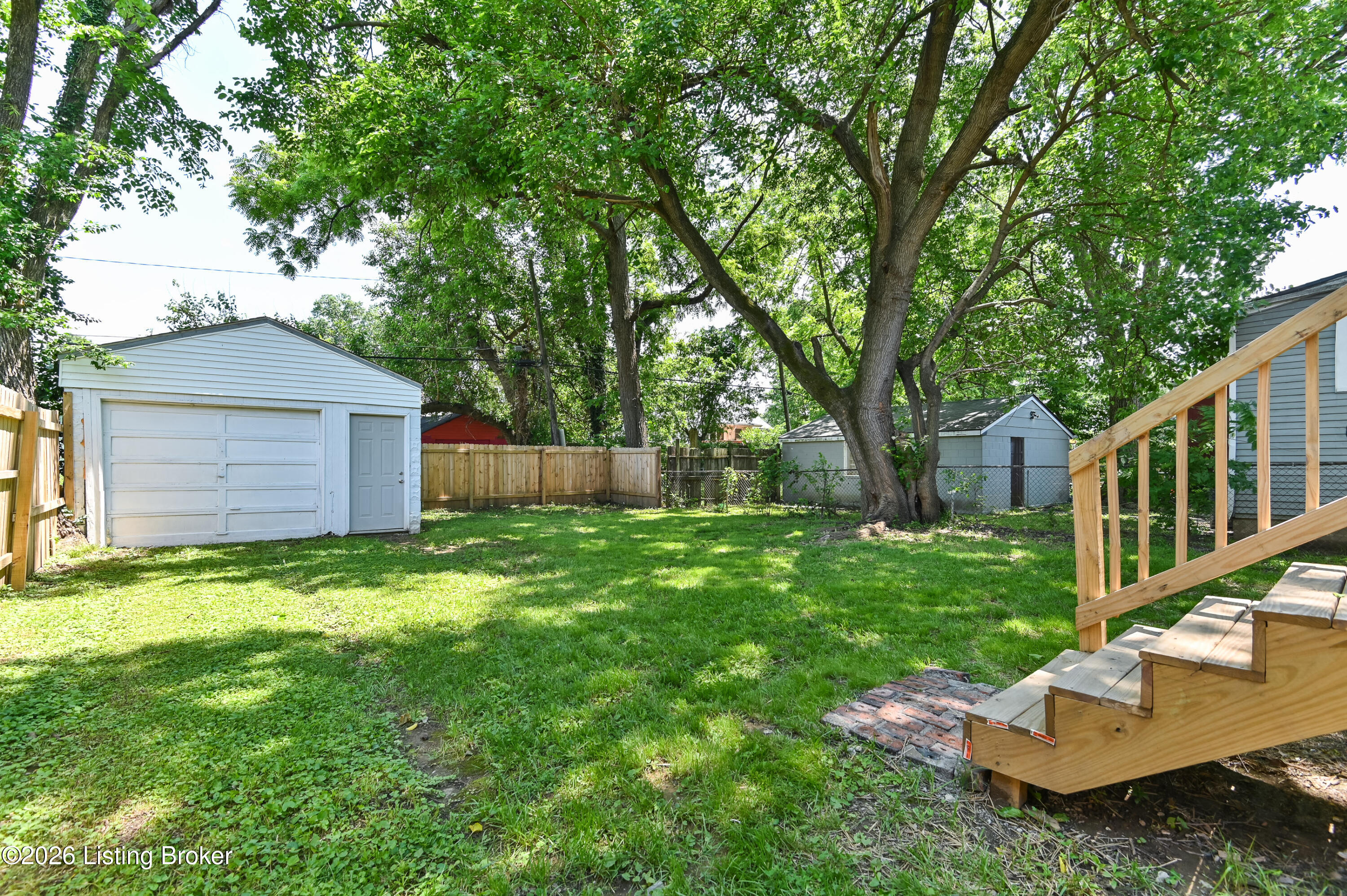 129 S 44th St