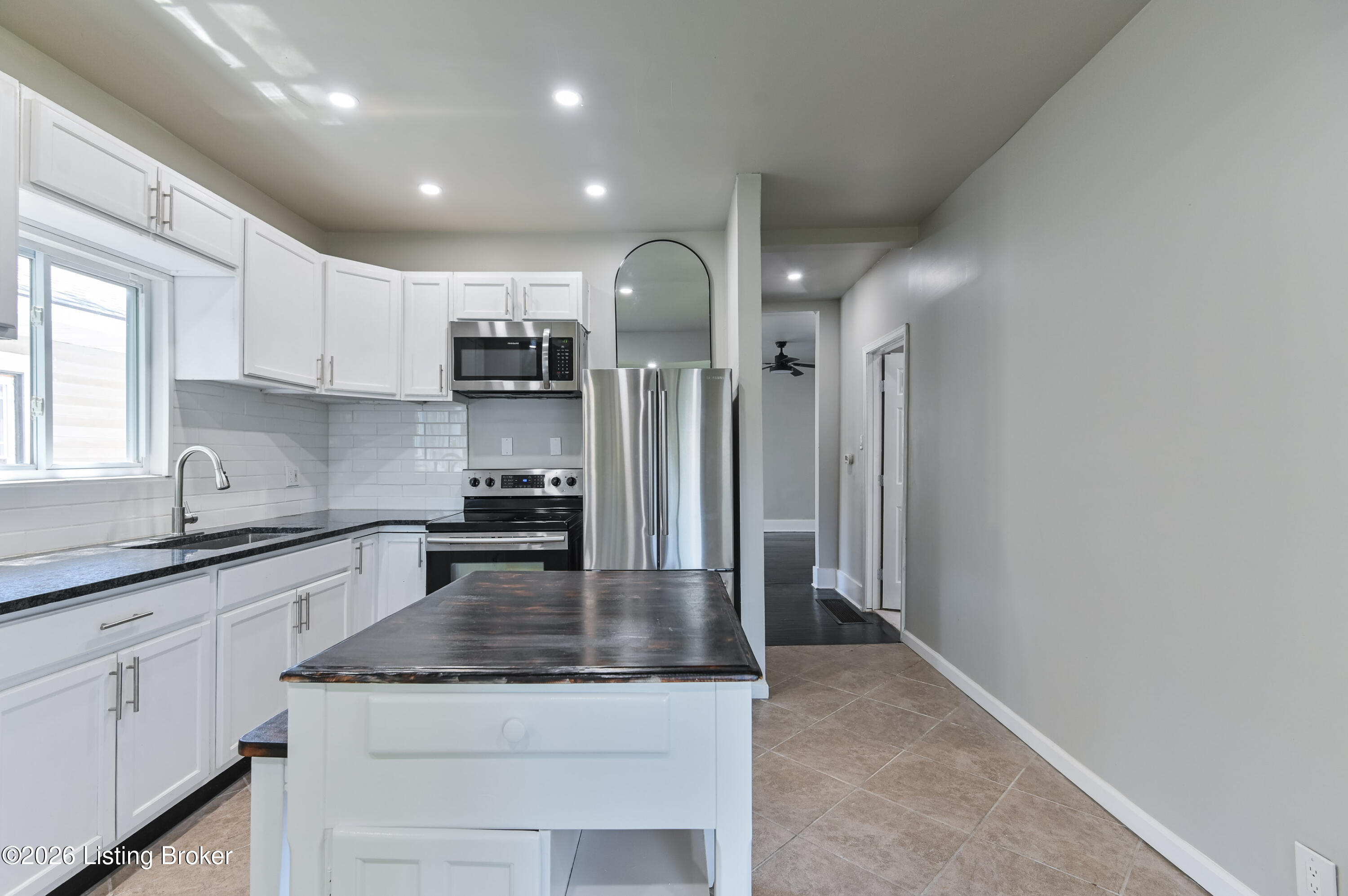 129 S 44th St