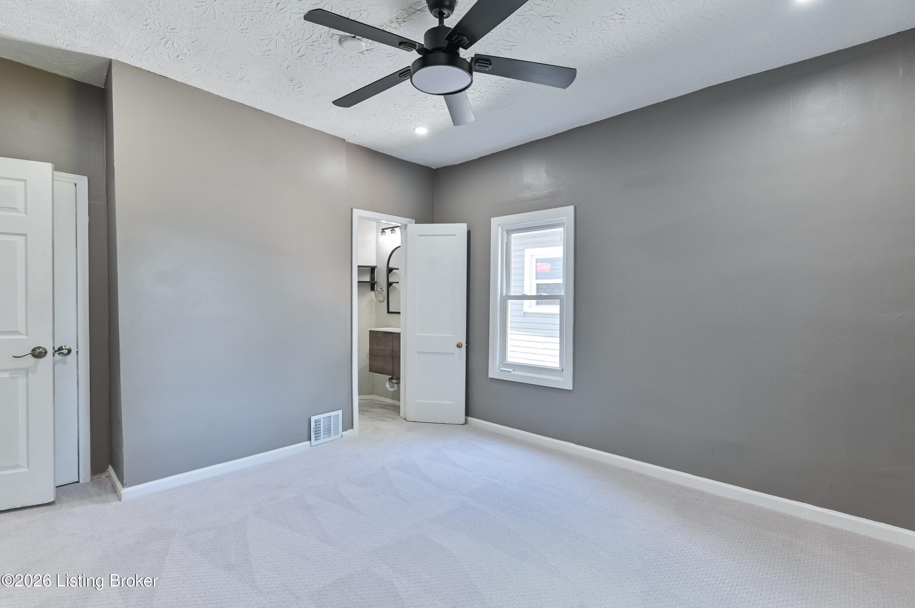 129 S 44th St