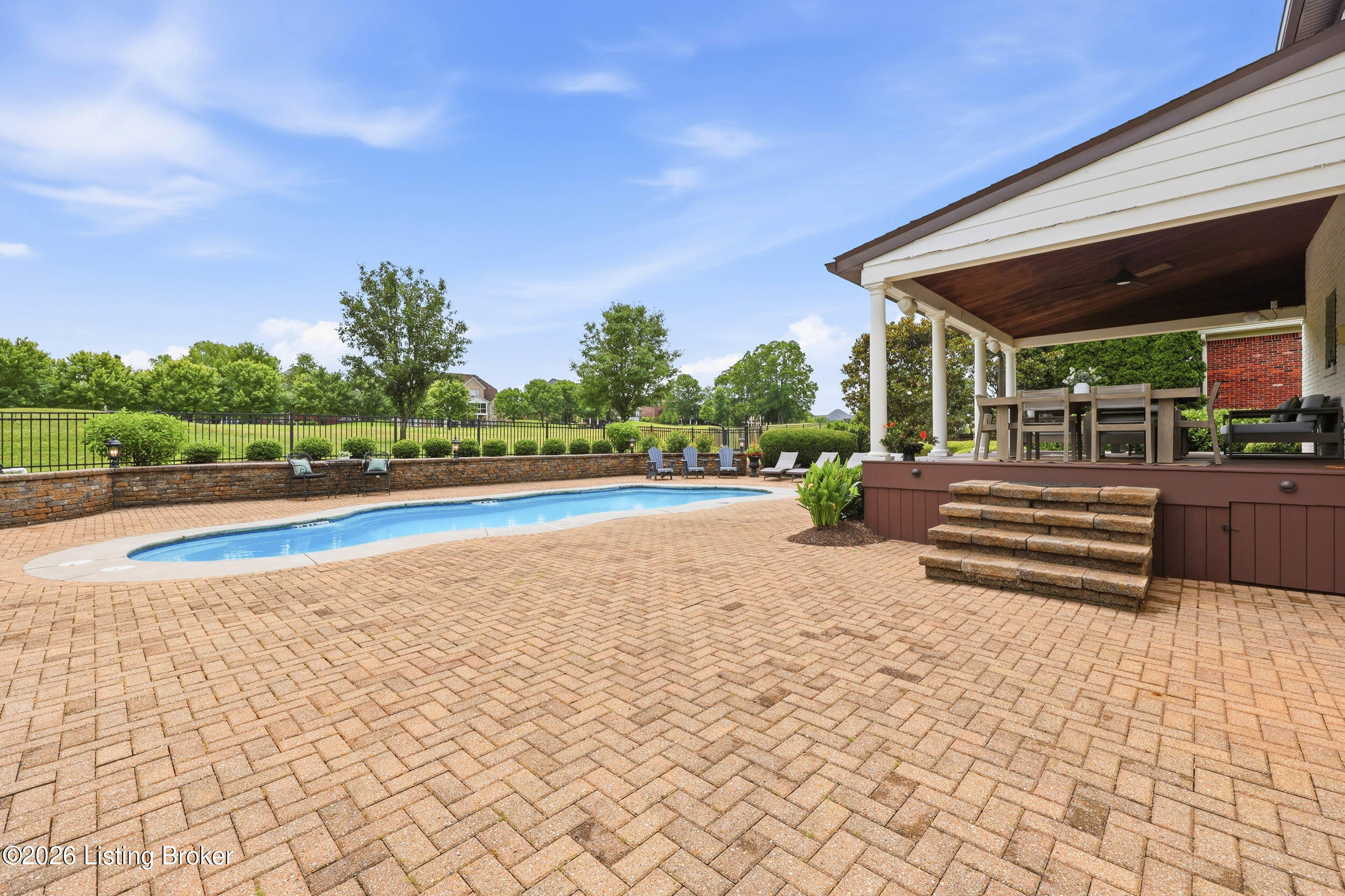 15116 Meadow Farms Ct