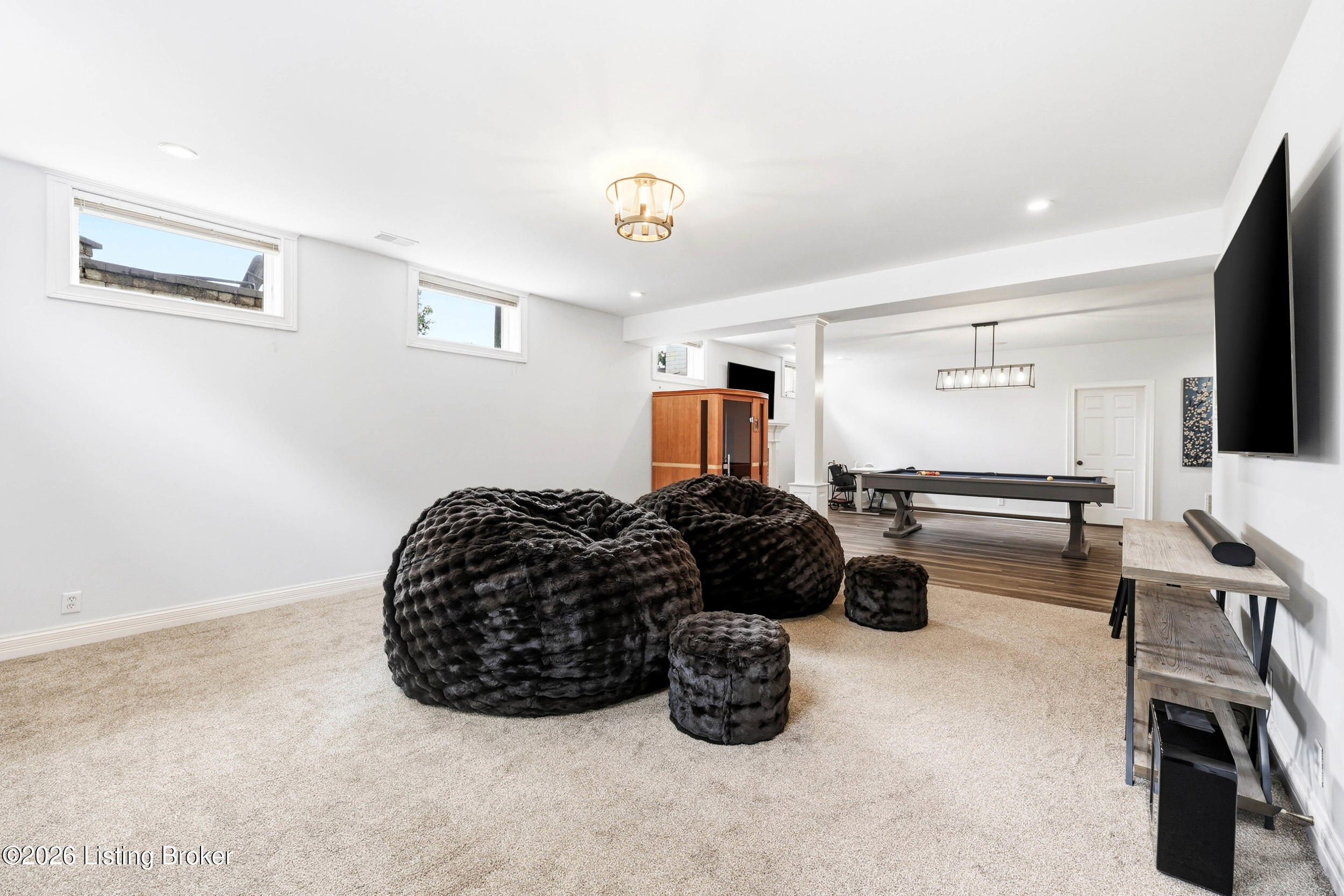 15116 Meadow Farms Ct