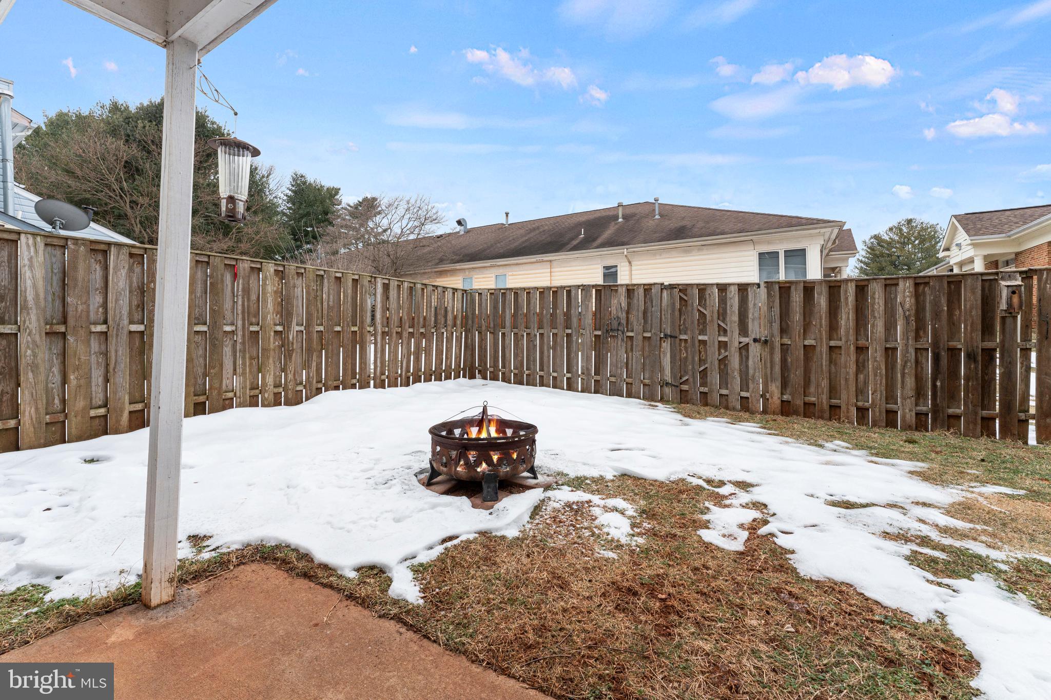 428 CROMWELL COURT