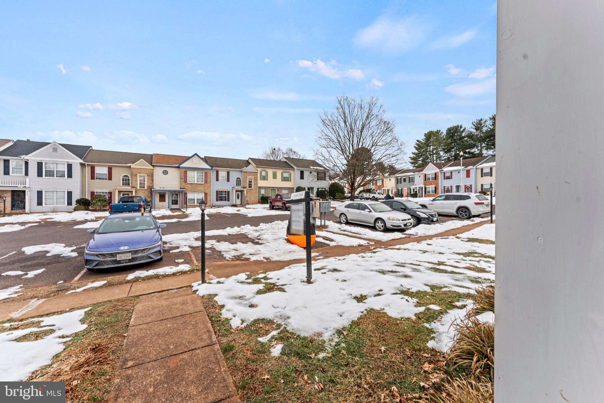 428 CROMWELL COURT
