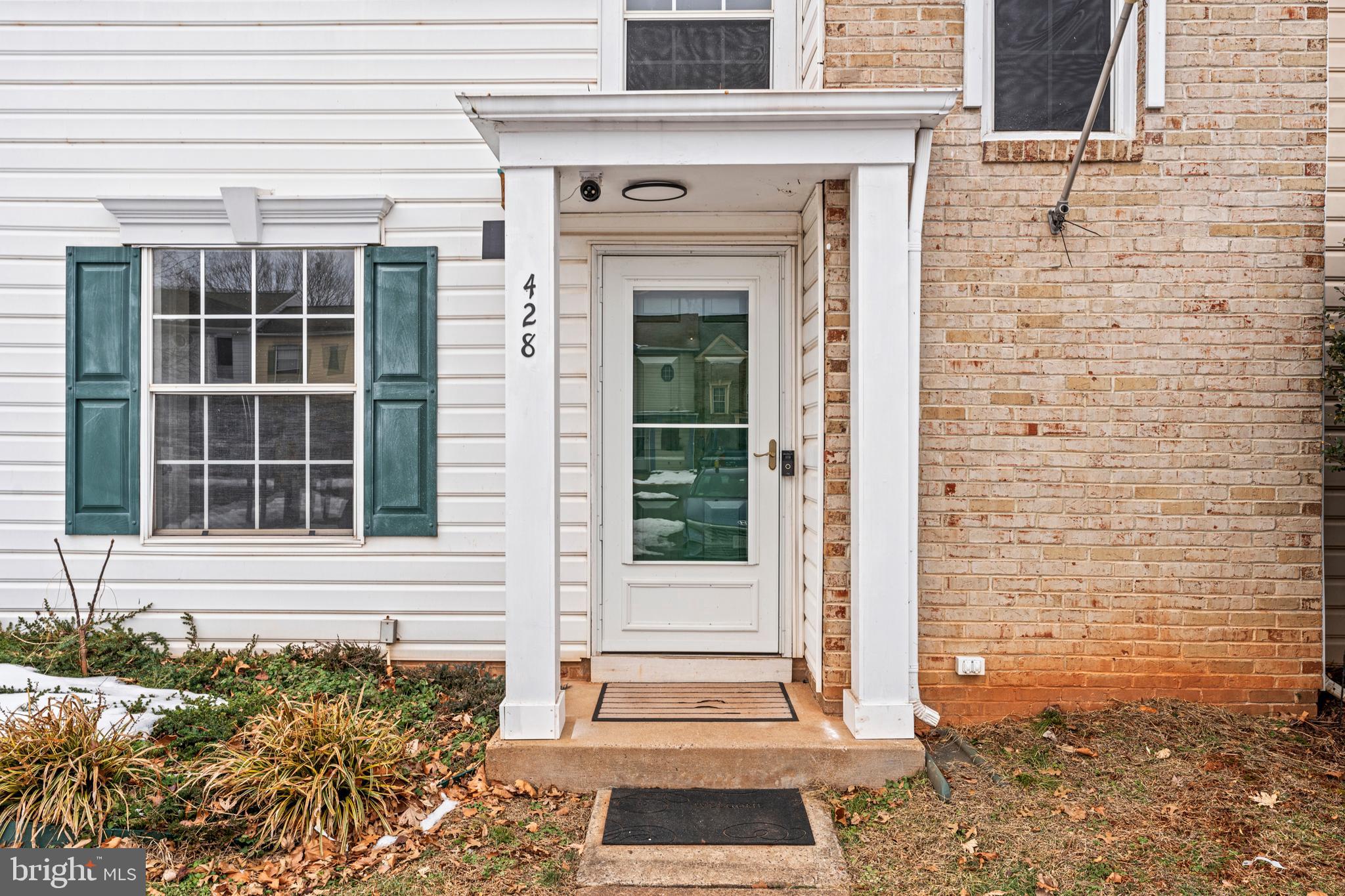428 CROMWELL COURT