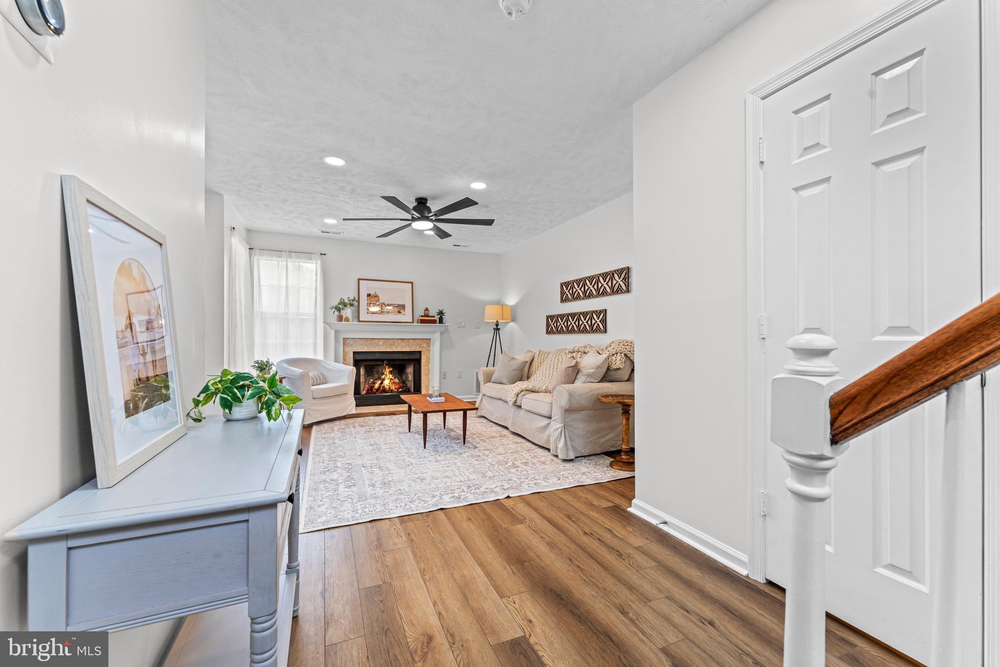 428 CROMWELL COURT