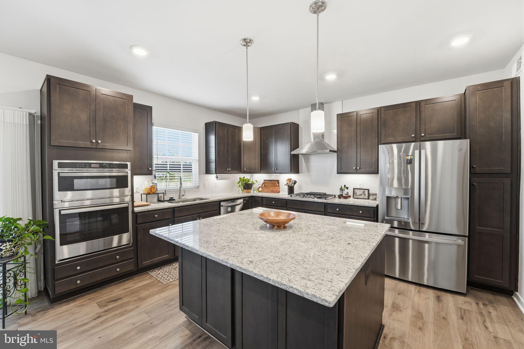 2012 ARMSTRONG TERRACE