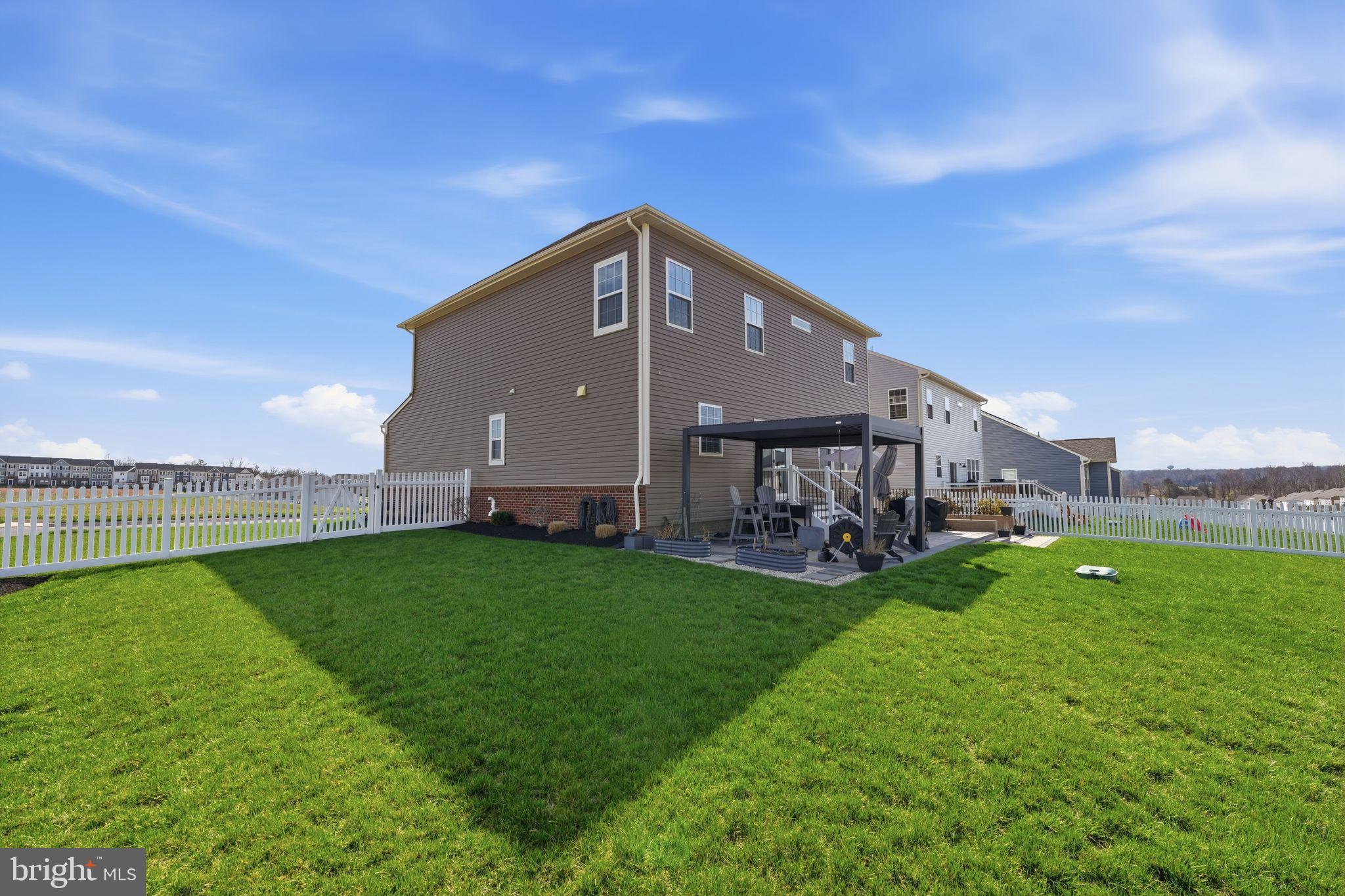 2012 ARMSTRONG TERRACE