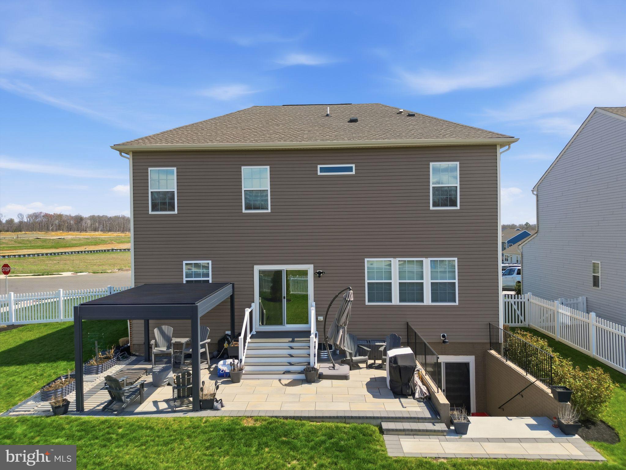 2012 ARMSTRONG TERRACE