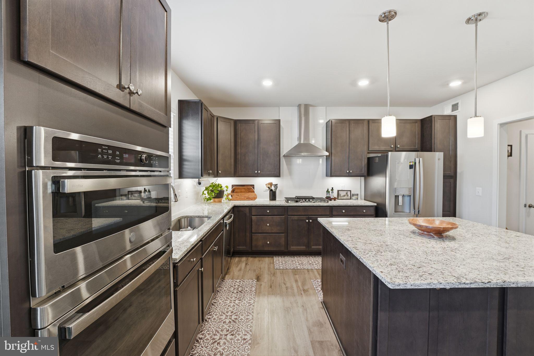 2012 ARMSTRONG TERRACE