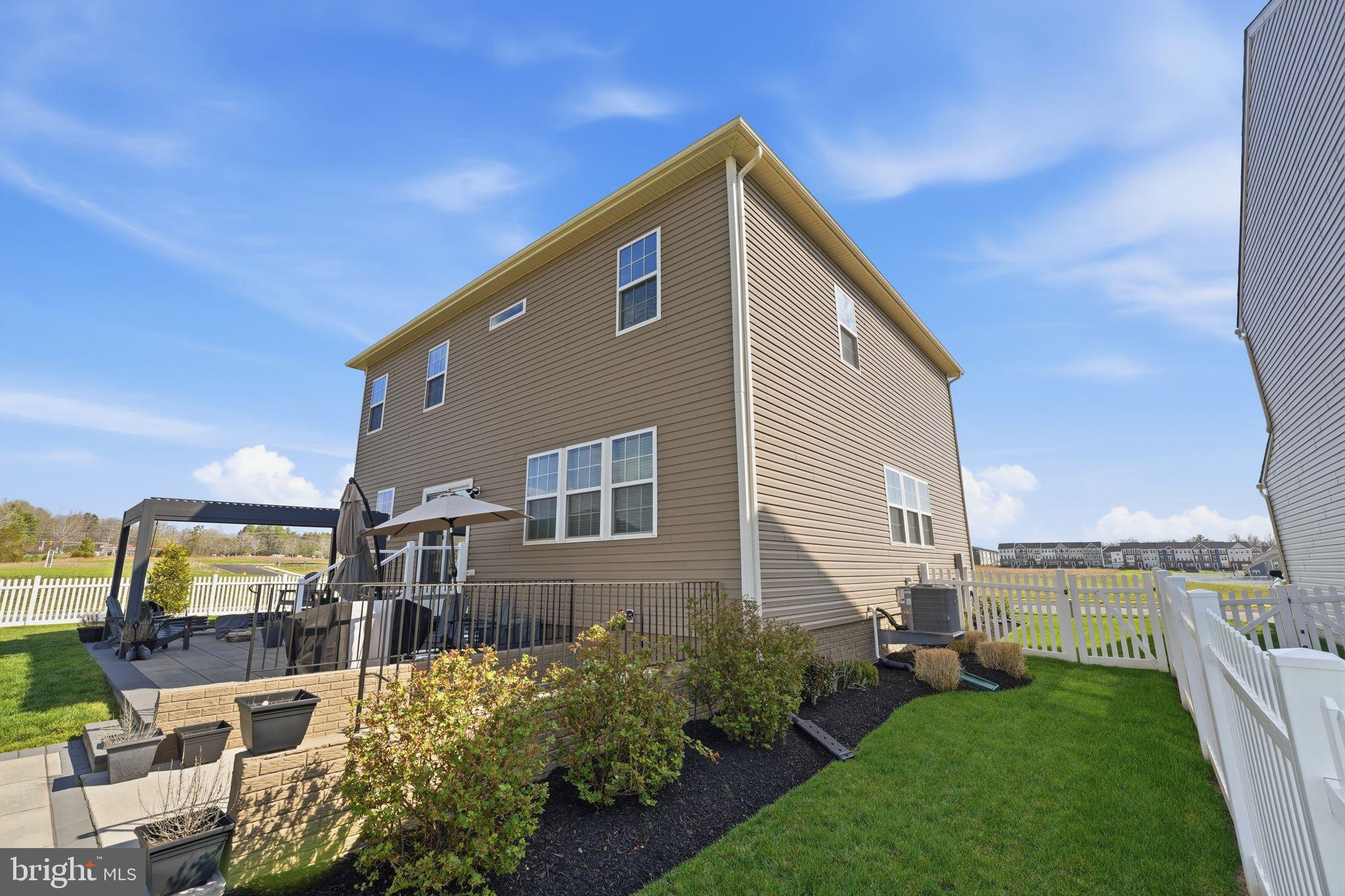 2012 ARMSTRONG TERRACE